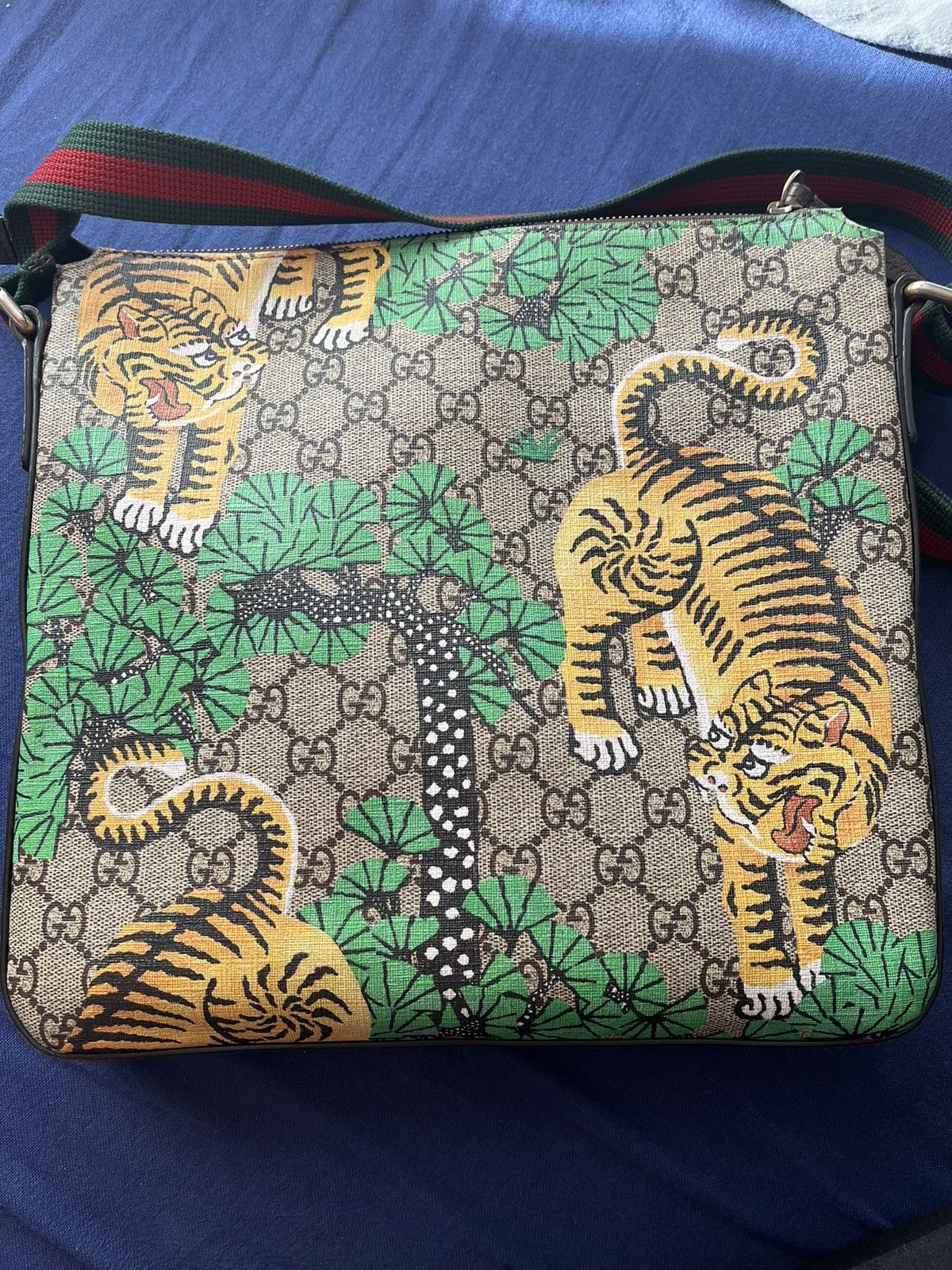 Limited Edition Gucci Bengal Tiger Messenger Bag
