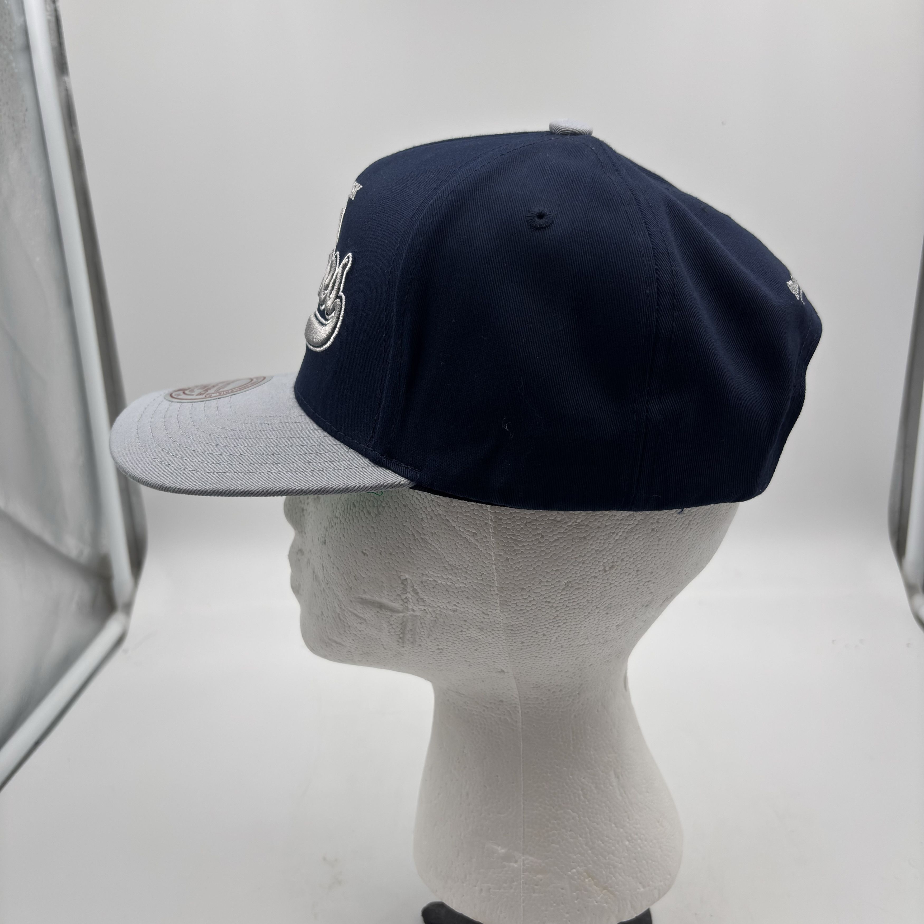 Mitchell & Ness NWT Yankees Snapback Hat by Mitchell & Ness Size ONE SIZE - 4 Thumbnail
