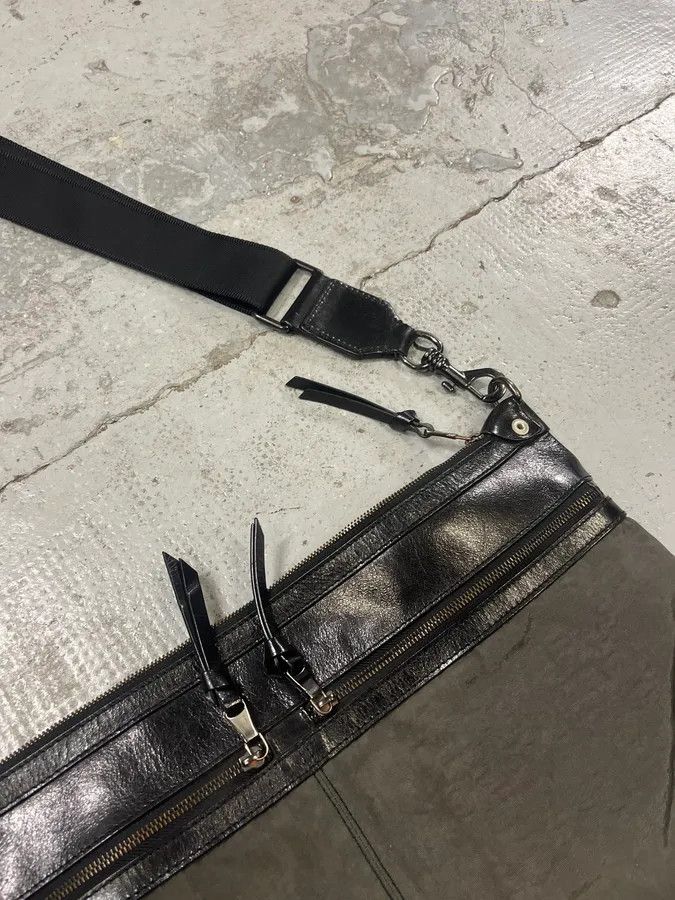 Dolce & Gabbana 2000s Dolce & Gabbana Grey & Black Leather Daily Shoulder Bag Size ONE SIZE - 7 Thumbnail