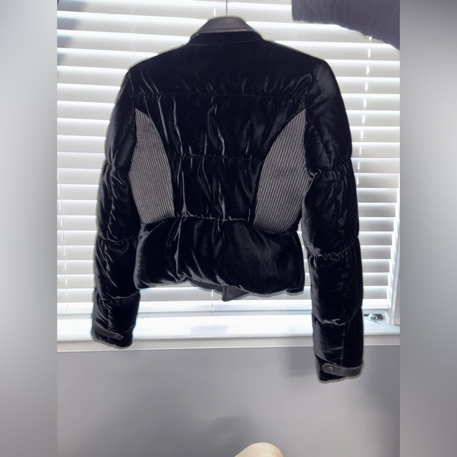 Versace Vesace Versus Velvet puffer Jacket silk down leather jacket Size S / US 4 / IT 40 - 4 Thumbnail