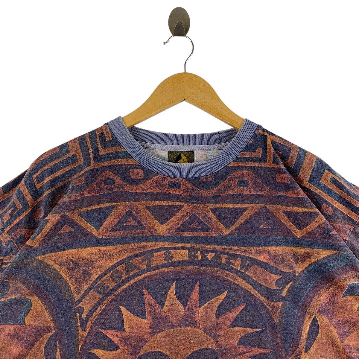 Vintage Vintage BOAT BEACH SURFING Abstract Fullprint Design T-Shirt Size US XL / EU 56 / 4 - 2 Thumbnail