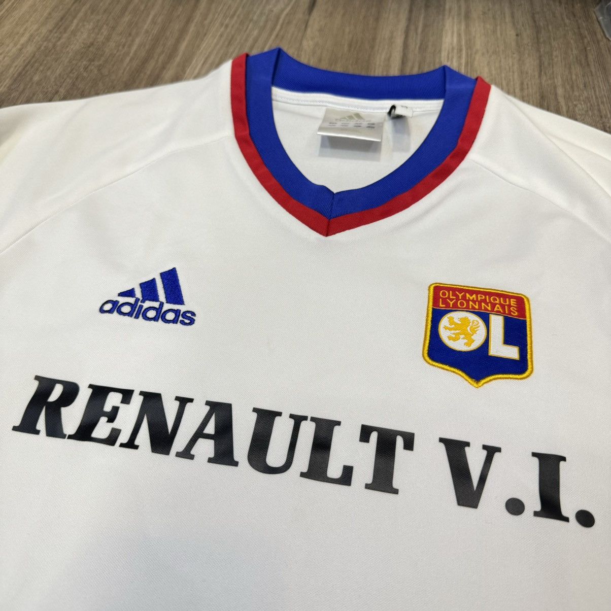 Adidas Olympique Lyonnais 01/02 retro home shirt Size US S / EU 44-46 / 1 - 3 Thumbnail
