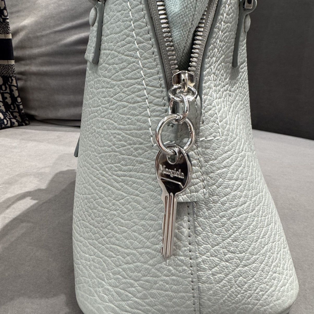 Maison Margiela NWT 5AC Classique Mini Bag Dusty Blue Pebbled Leather Size ONE SIZE - 14 Thumbnail