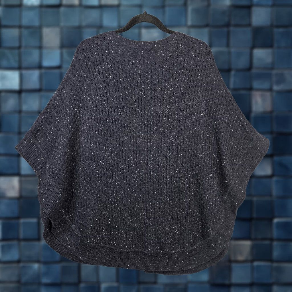Talbots TALBOTS Women’s Navy Blue Poncho/Cape Sweater S Cape Women S Navy Blue Knit Cotton Nylon Solid Modern Casual 90s? No Vintage Size S / US 4 / IT 40 - 1 Thumbnail