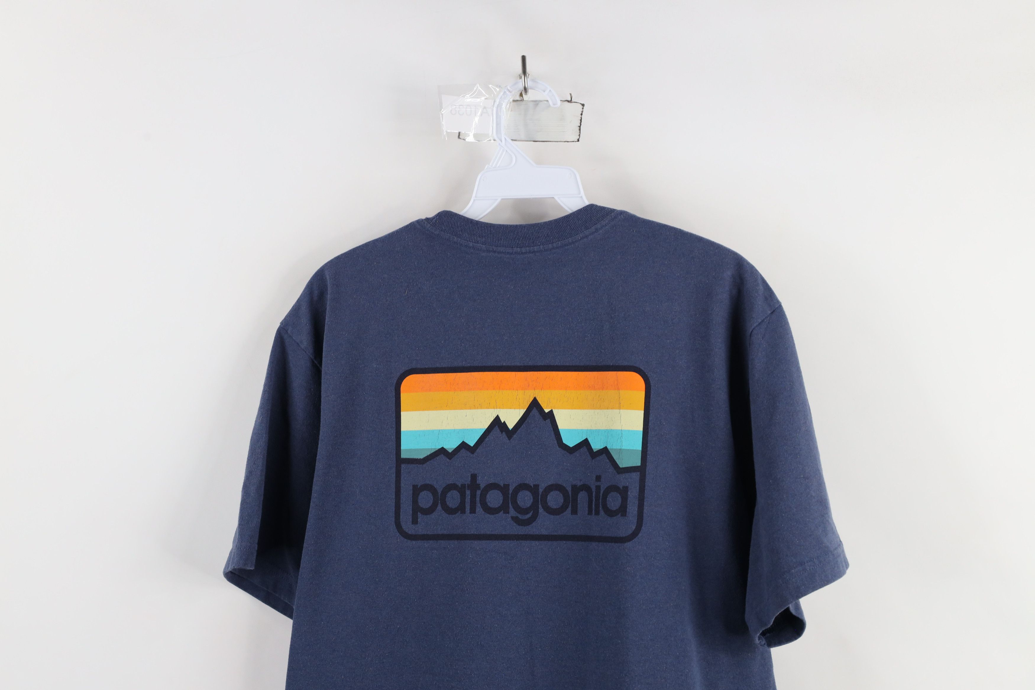 Patagonia × Vintage Vintage Y2K Patagonia Mountains Short Sleeve T-Shirt Blue Size US L / EU 52-54 / 3 - 9 Thumbnail