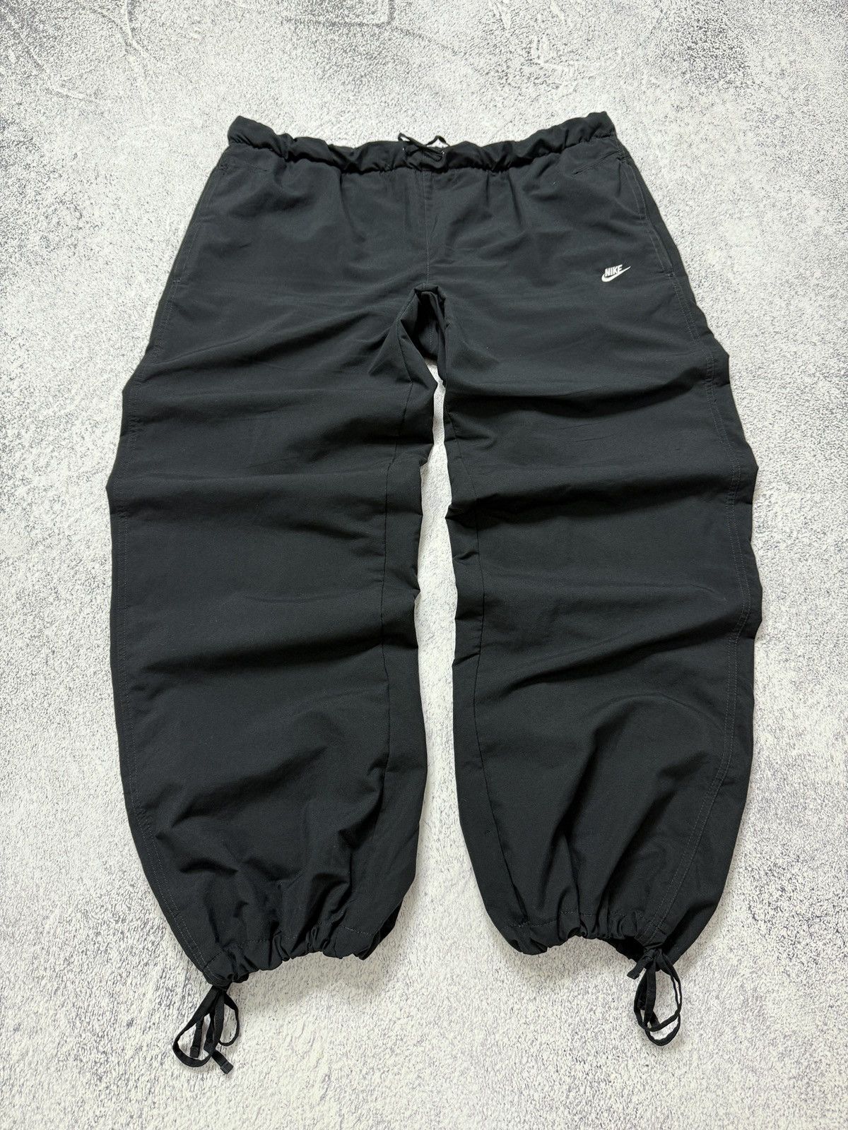 Nike Vintage Nike Swoosh Baggy Parachute Track Pants Size XL Size US 36 / EU 52 - 3 Thumbnail
