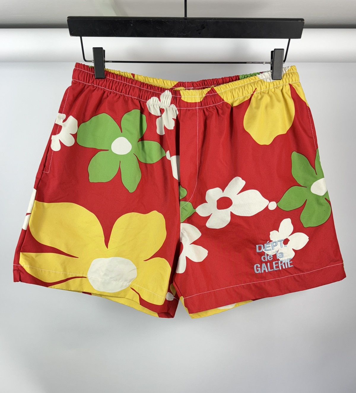 Gallery Dept. FLOWER PRINT SHORTS Size US 34 / EU 50 - 1 Thumbnail