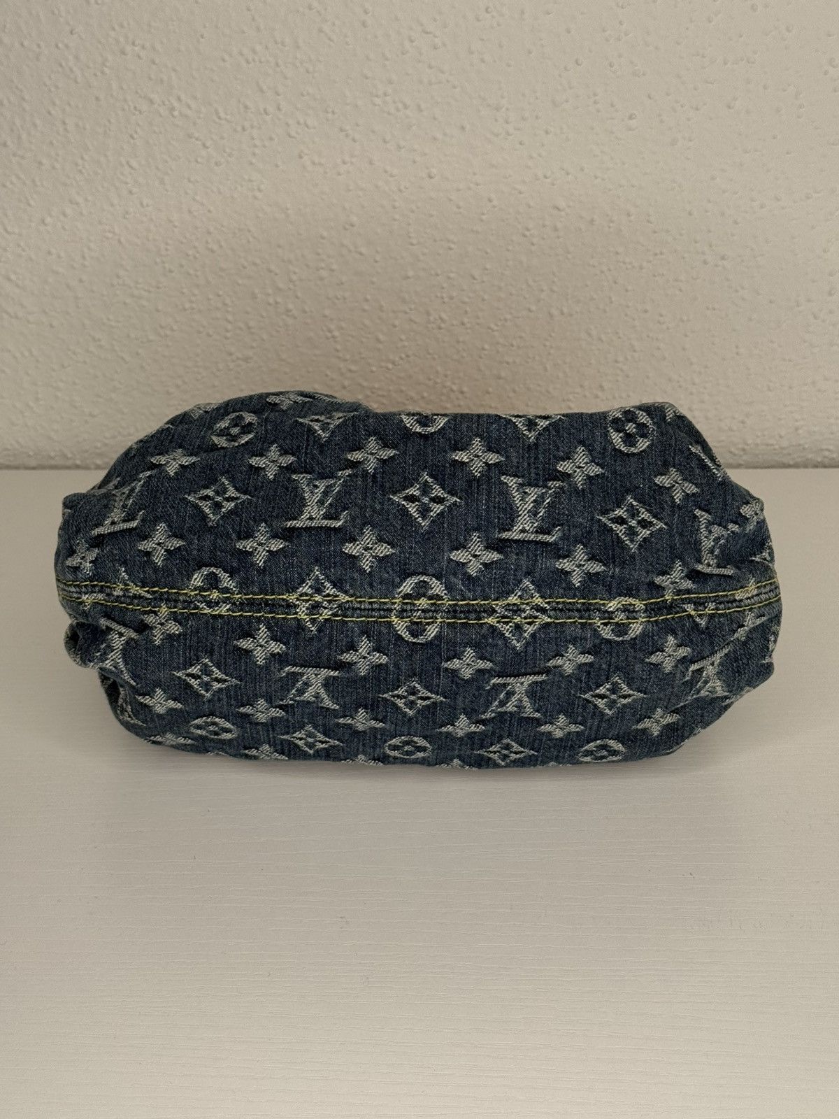 Louis Vuitton Louis Vuitton Pleaty Denim Handbag Size ONE SIZE - 9 Thumbnail
