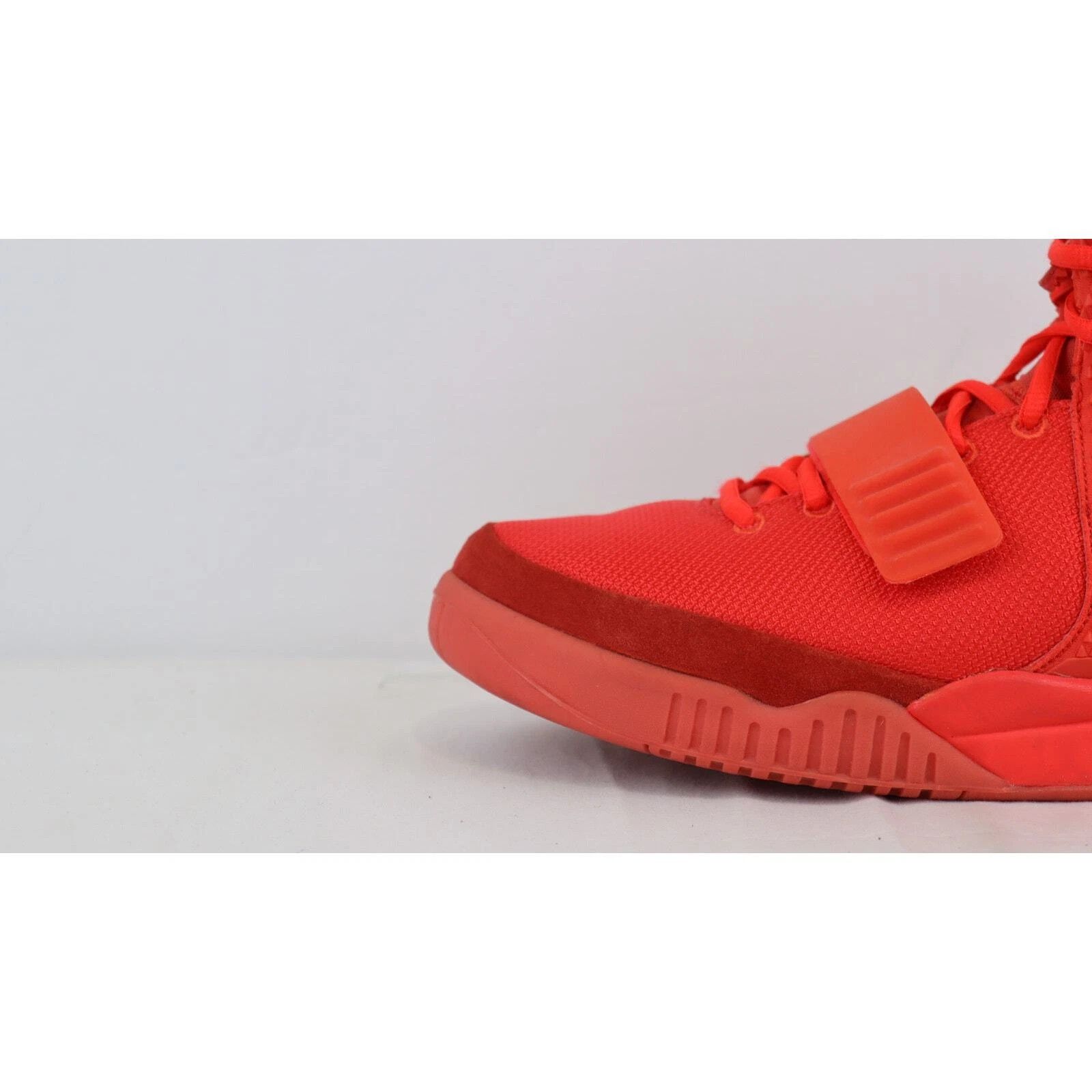 Yeezy o1rshd1 Red October Sneaker in Red Size US 11 / EU 44 - 2 Thumbnail