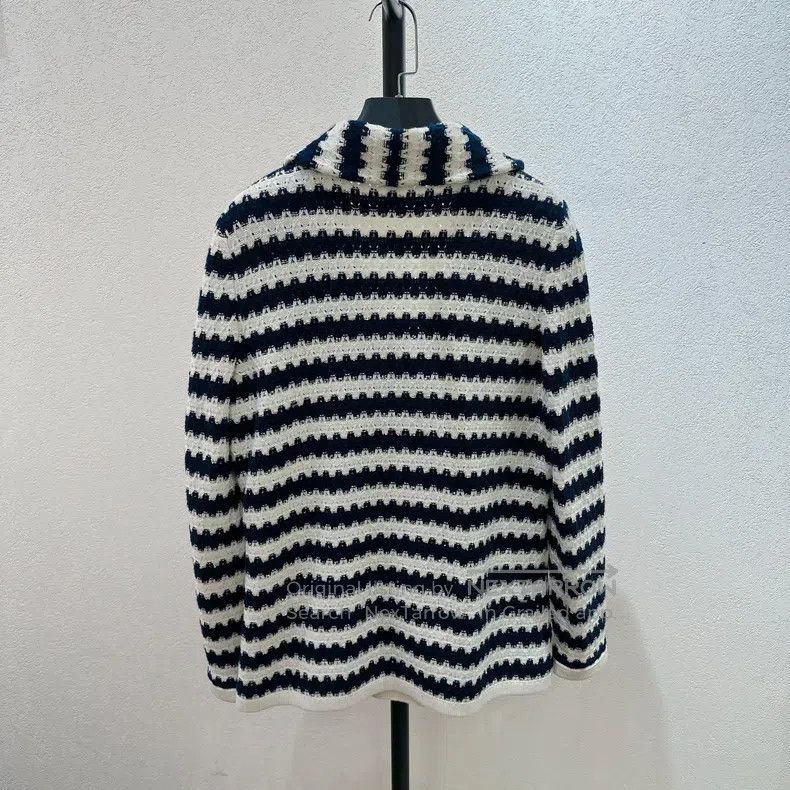 Chanel Chanel 21 spring and summer striped sequin cardigan coat Size S / US 4 / IT 40 - 2 Thumbnail