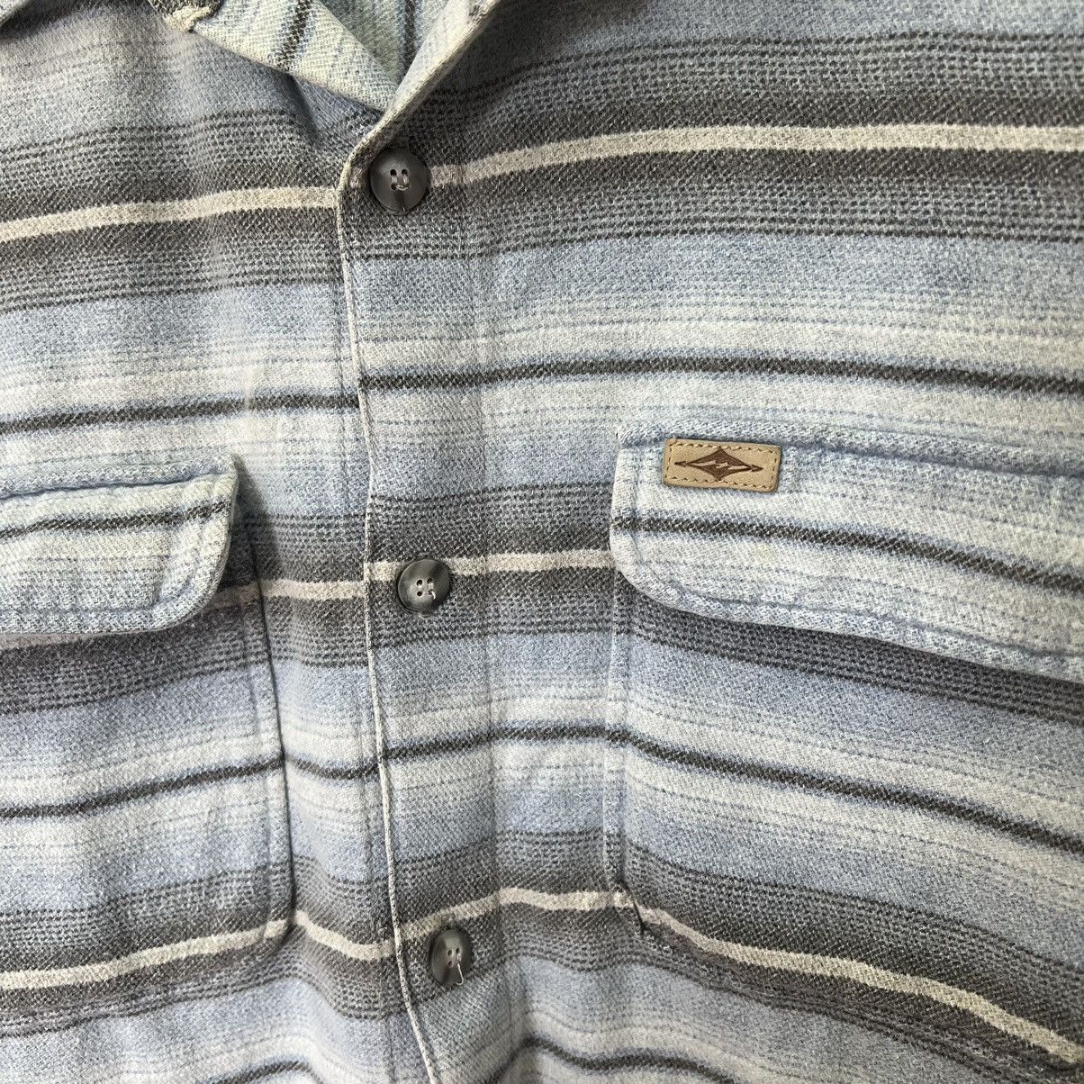 Billabong × Vintage Vintage Billabong Button Up Shirt Size US L / EU 52-54 / 3 - 3 Thumbnail