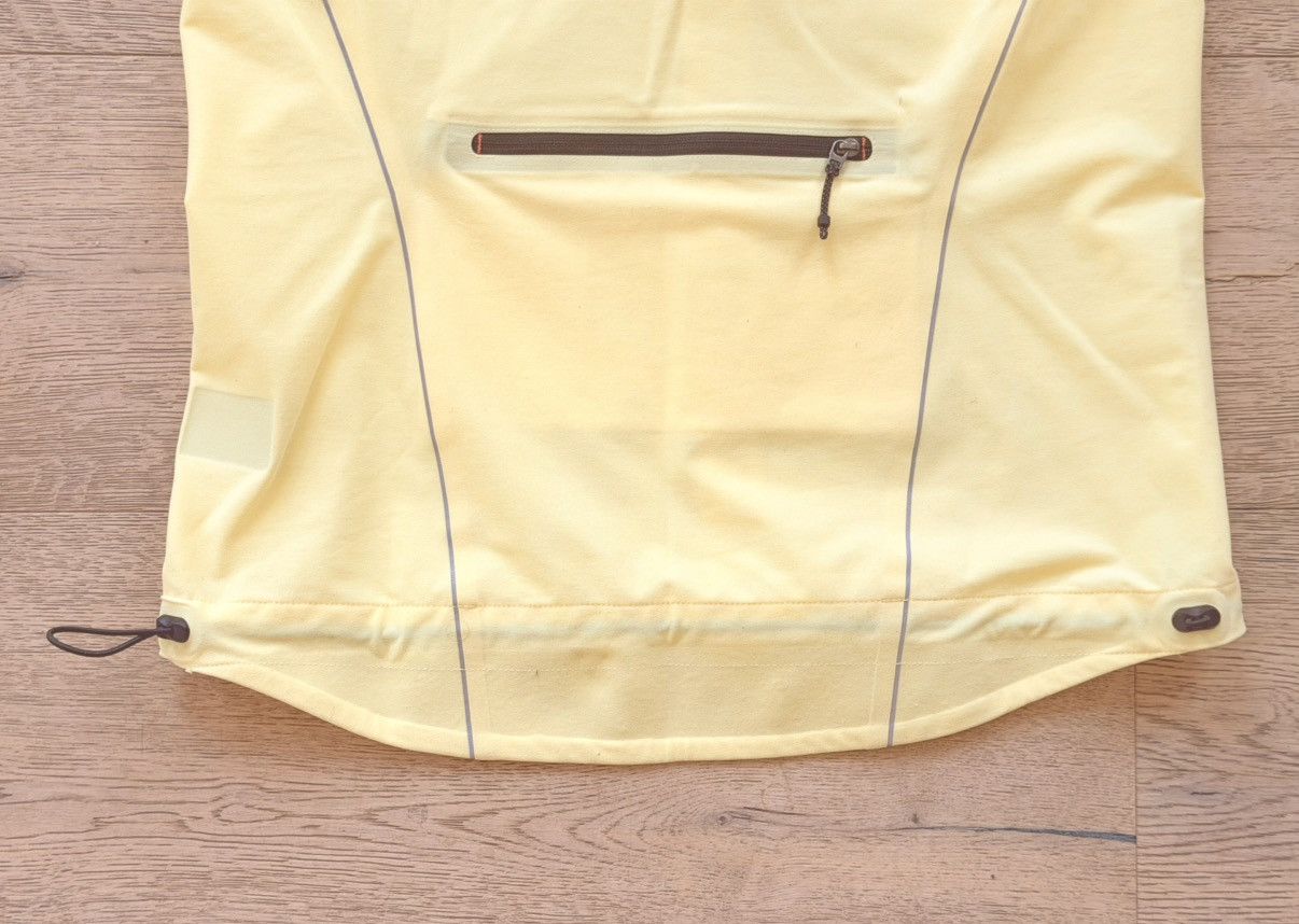 SOAR Running SOAR Running All Weather Jacket 3.0 – Yellow – Size S – BNWT Size US S / EU 44-46 / 1 - 9 Thumbnail