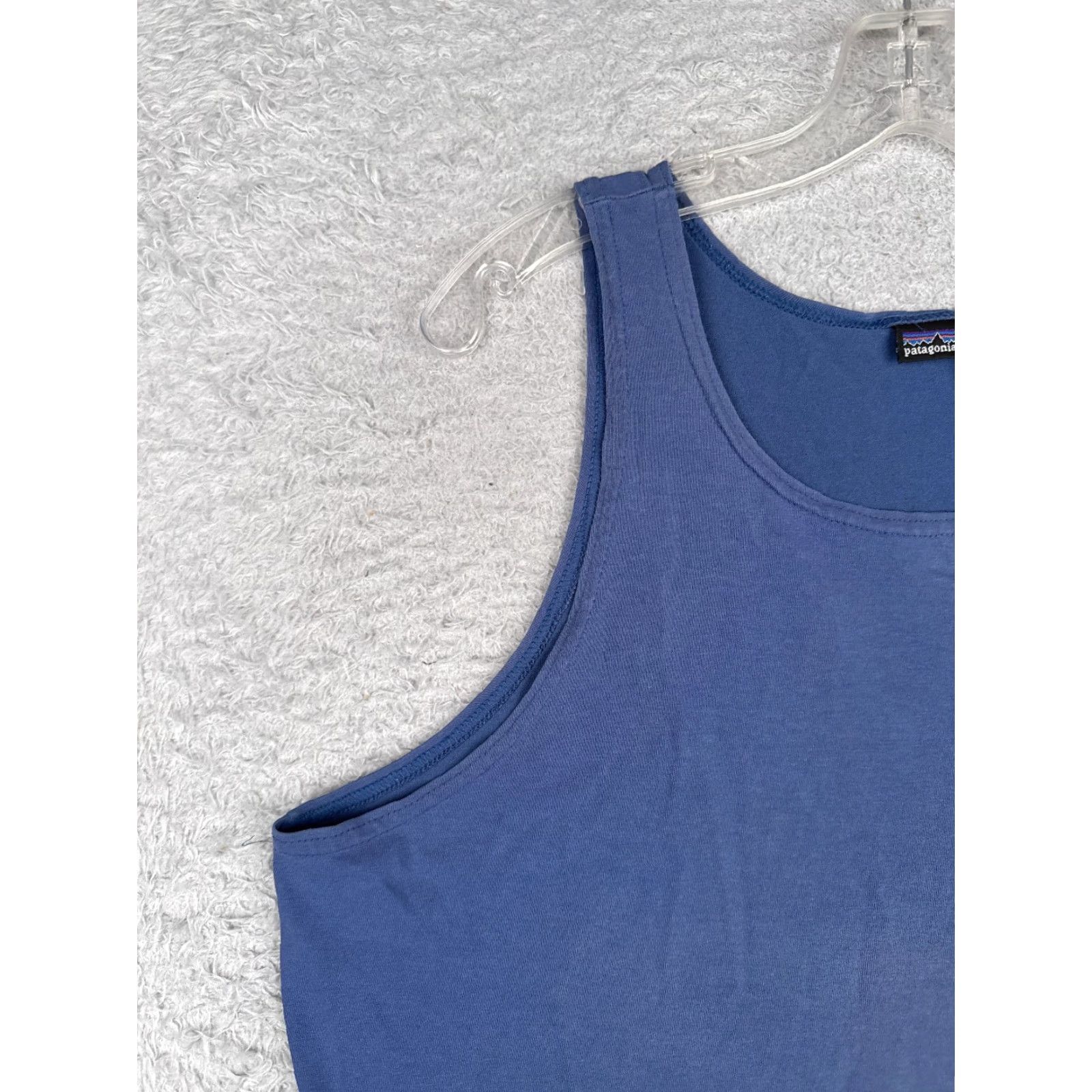 Patagonia Patagonia Shirt Women Large Blue Tank Sleeveless Cotton Polyester Blend Casual Solid Tank Top Adult Regular Sleeveless Outdoor Size L / US 10 / IT 46 - 3 Thumbnail