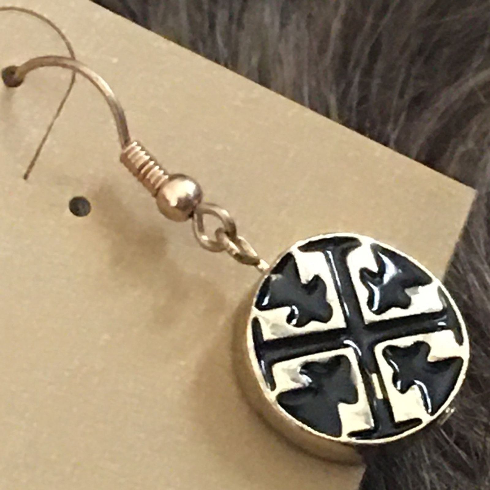 Vintage Vintage gold tone black enamel dangle earrings Size ONE SIZE - 3 Thumbnail