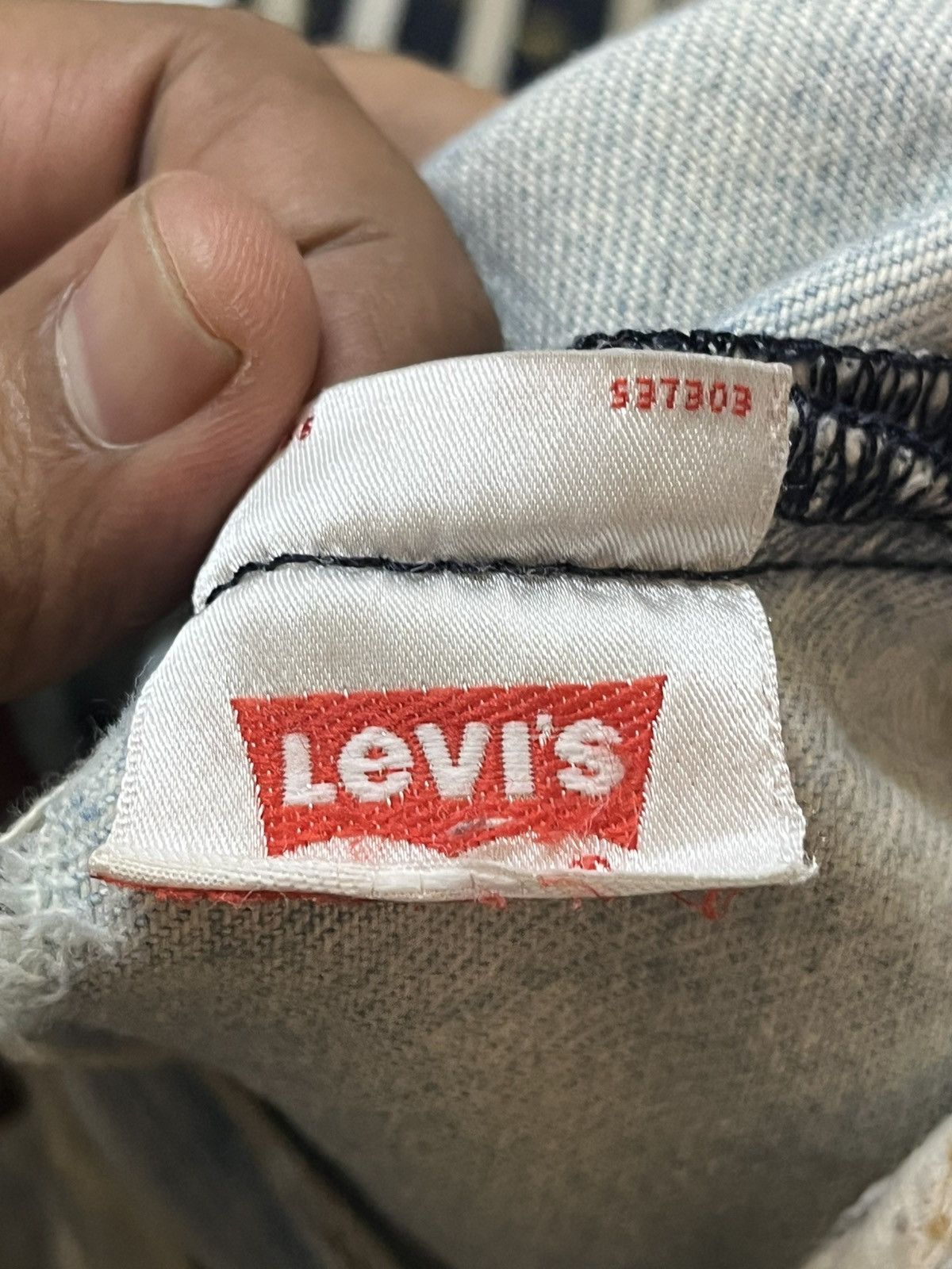 Levi's Vintage Clothing Vintage Levi’s 501 Faded Ripped Distressed Denim Size US 33 - 11 Thumbnail