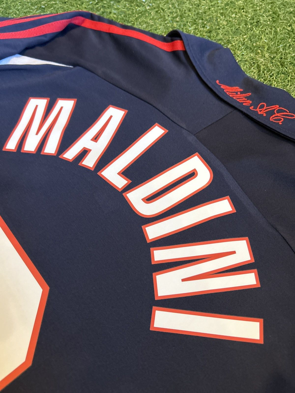 Adidas × Vintage 99/00 AC Milan Centenary Maldini Third Shirt Size US L / EU 52-54 / 3 - 11 Thumbnail