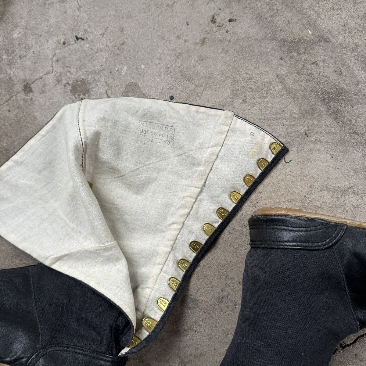 If Six Was Nine Vintage Japanese Tabi Work Boots Size US 7 / EU 40 - 9 Thumbnail