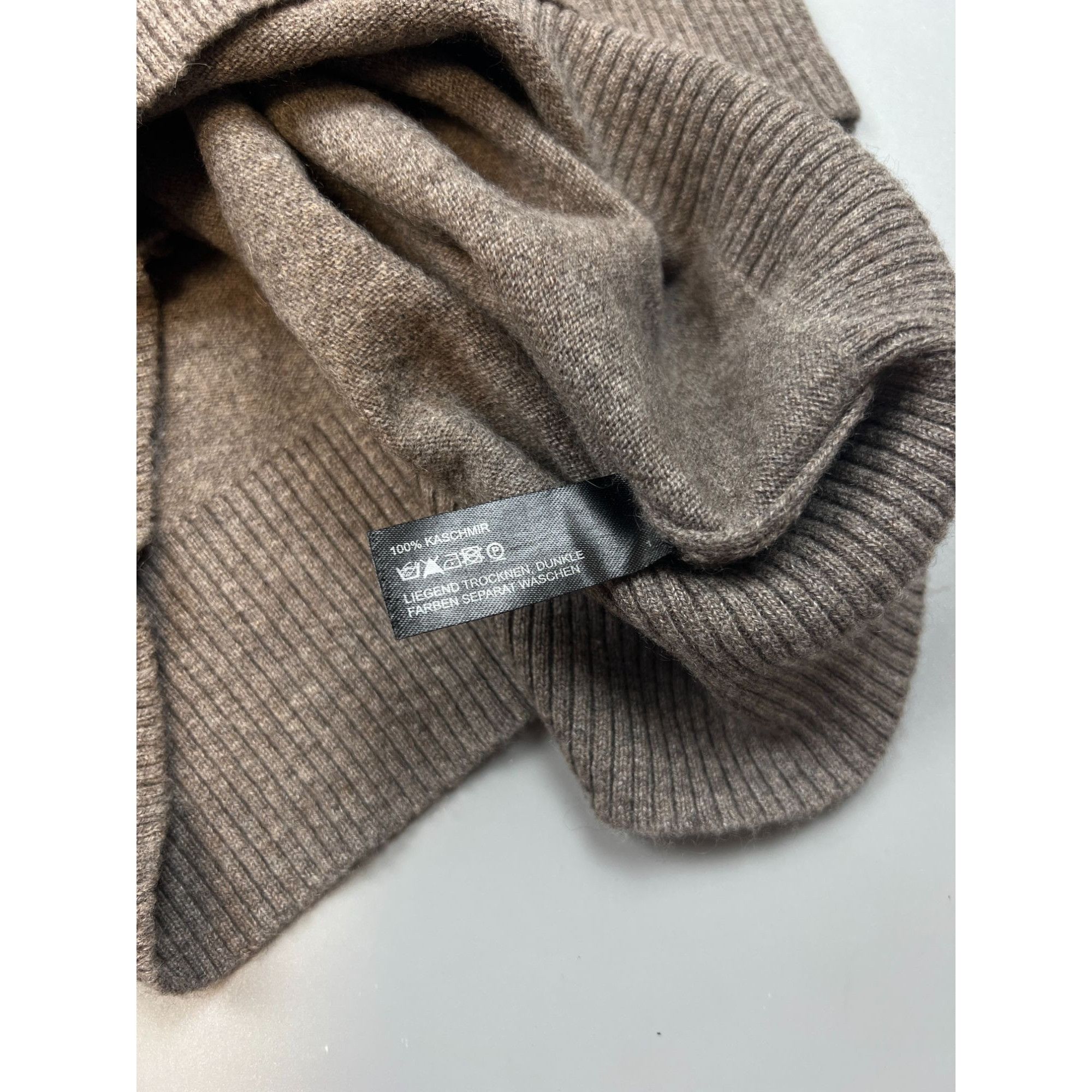 Allude Allude V-Neck Cashmere Tunic (Y0699) Size M / US 6-8 / IT 42-44 - 6 Thumbnail