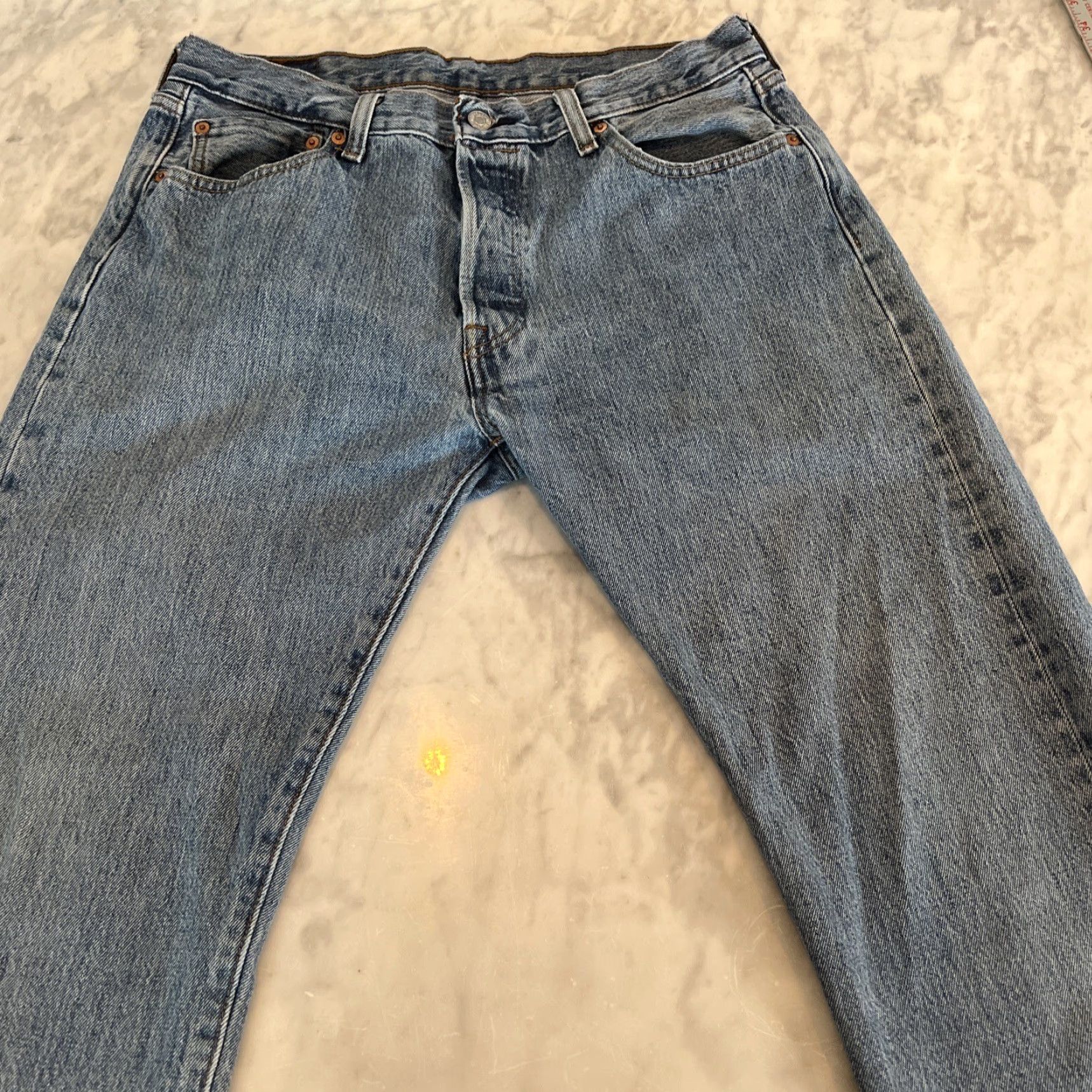 Levi's Levi’s 501 Jeans Men 34x32 Denim Blue Button Fly 5-Pocket Regular Fit USA Straight Modern Size US 34 / EU 50 - 5 Thumbnail