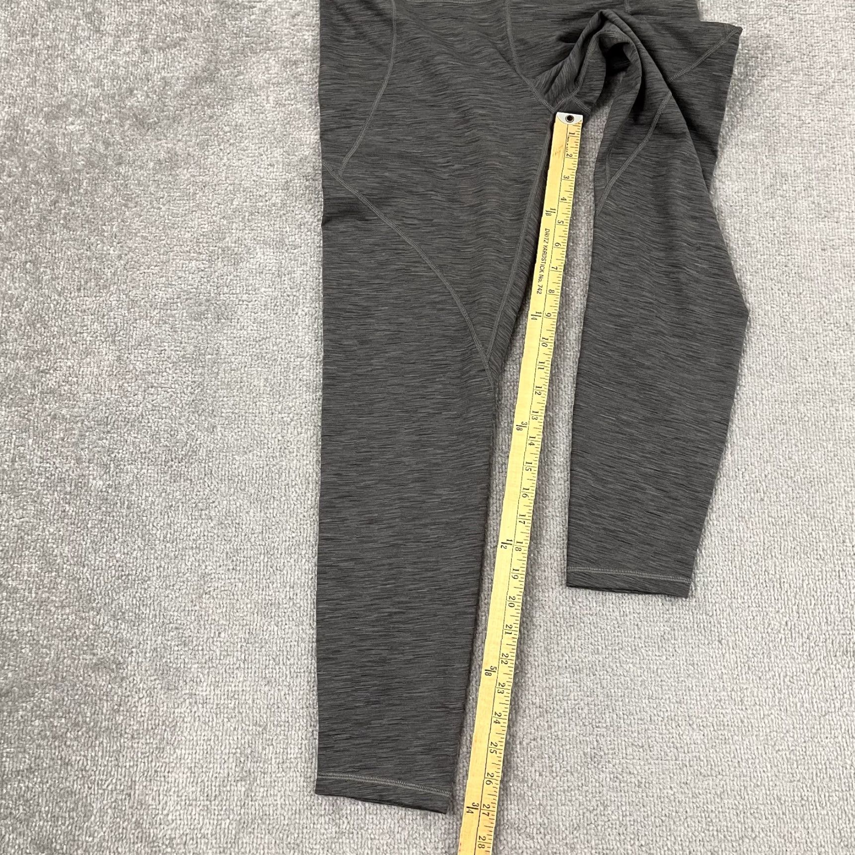 Patagonia VINTAGE Patagonia Centered Tights Womens Large / 27" Ankle Heather Gray Active Hike Yoga Size ONE SIZE - 6 Thumbnail