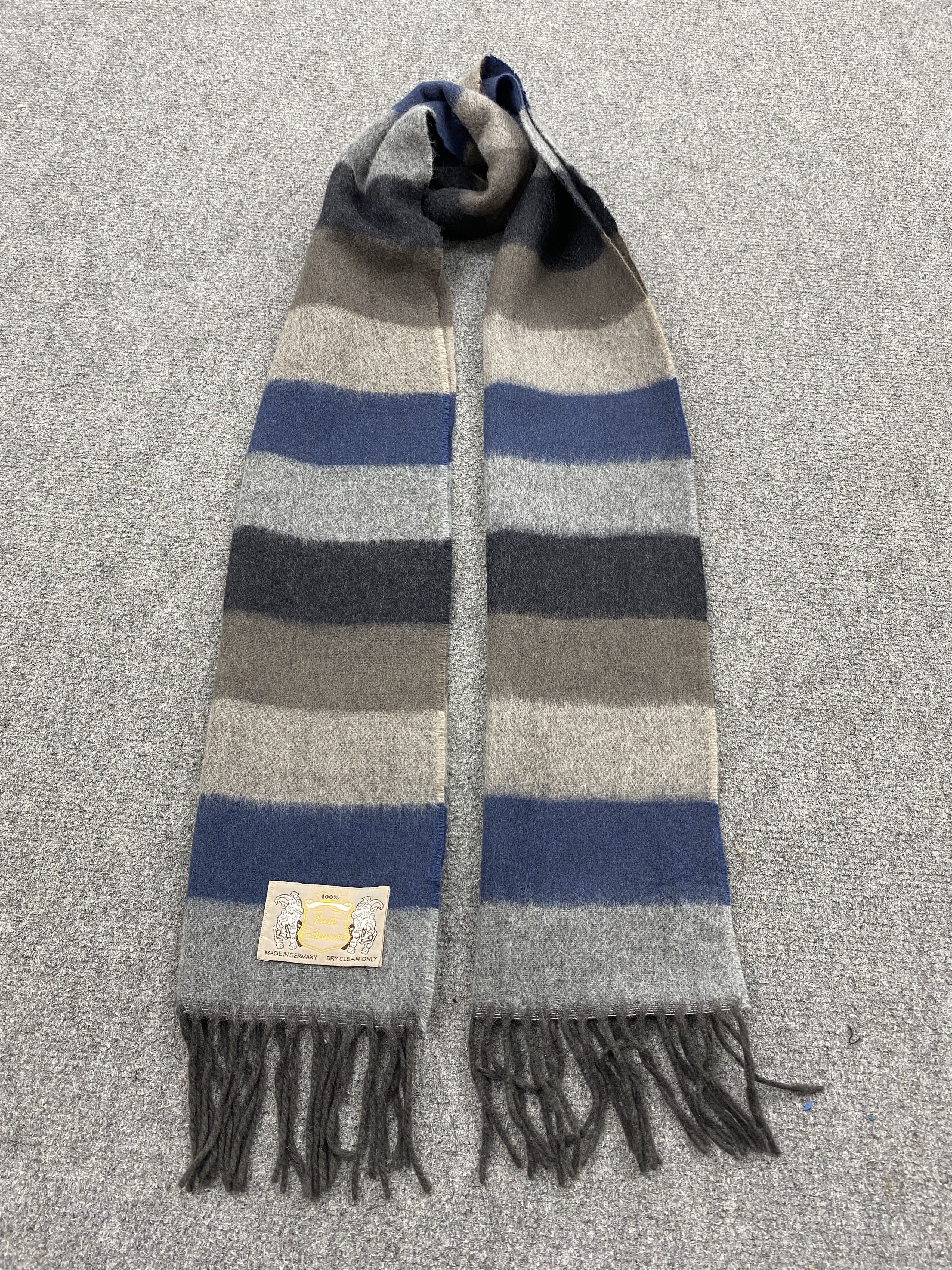 Other Cashmere Stripes Scarf / Muffler / Neckwear - SC0035 Size ONE SIZE - 1 Thumbnail