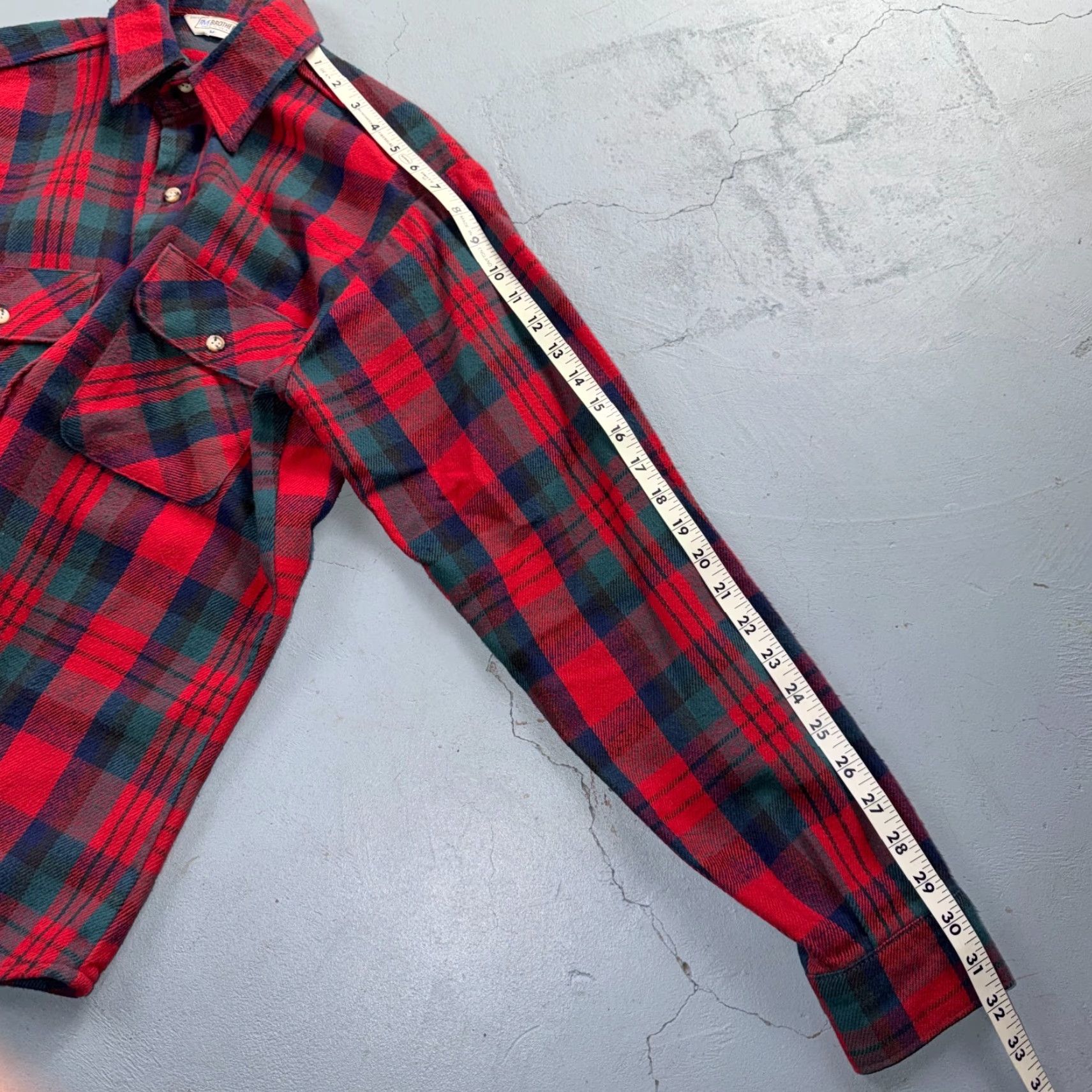 Vintage VINTAGE Five Brother Shirt Mens M Plaid Flannel Shadow Green Red USA 1980s 80s Button-Up Casual Workwear Size US M / EU 48-50 / 2 - 4 Thumbnail