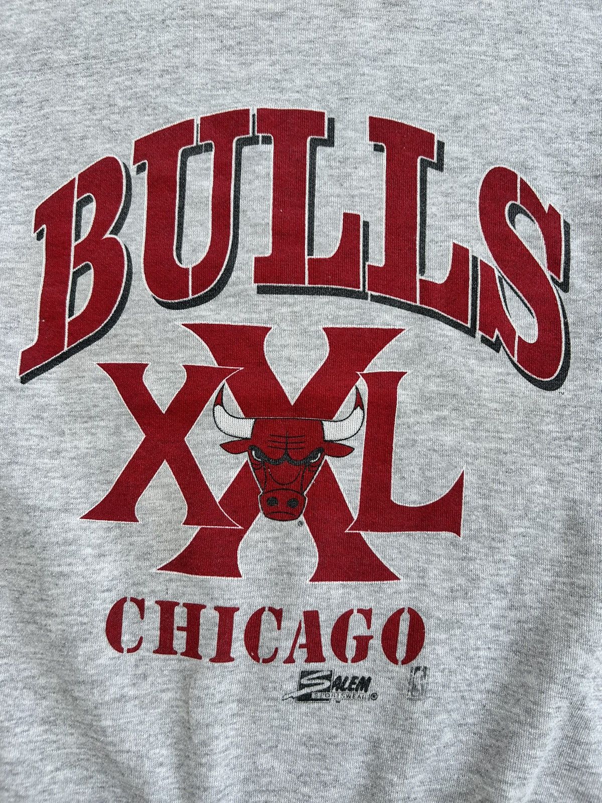 Salem Sportswear Chicago Bulls Sweatshirt Fronthit Vintage Size US L / EU 52-54 / 3 - 6 Thumbnail