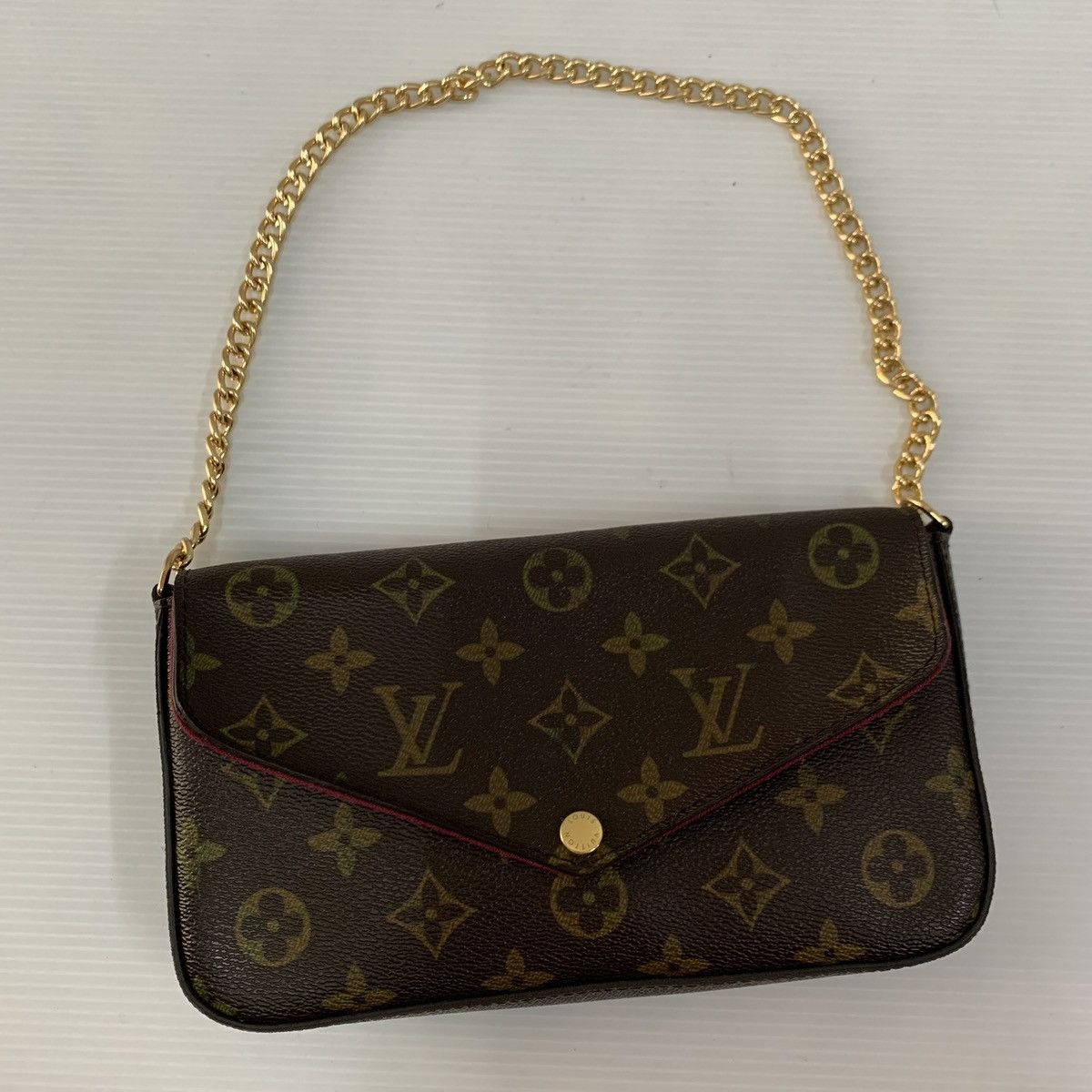 Louis Vuitton Louis Vuitton Monogram Pochette Bag Size ONE SIZE - 2 Thumbnail