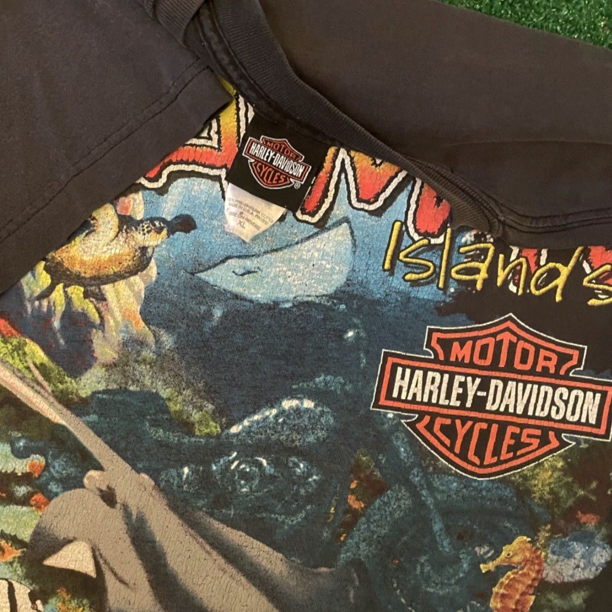 Harley Davidson VINTAGE Harley-Davidson Shirt XL Black 90s Y2K Nature Ocean Cayman Islands VTG 2002 Men Size US XL / EU 56 / 4 - 3 Thumbnail