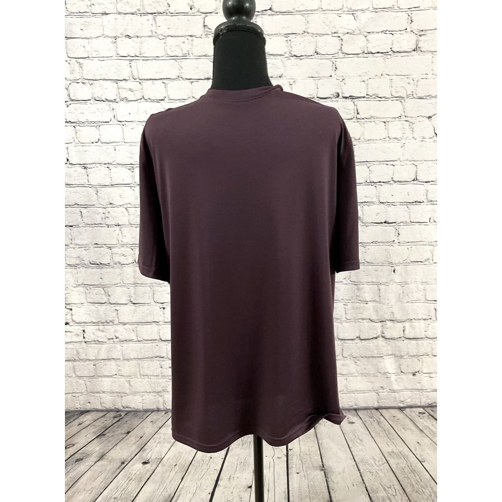Vintage SOLARIS Mens Compression shirt Short Sleeve Crew Neck Purple M Pullover Activewear Shirt Boys? Size US M / EU 48-50 / 2 - 4 Thumbnail