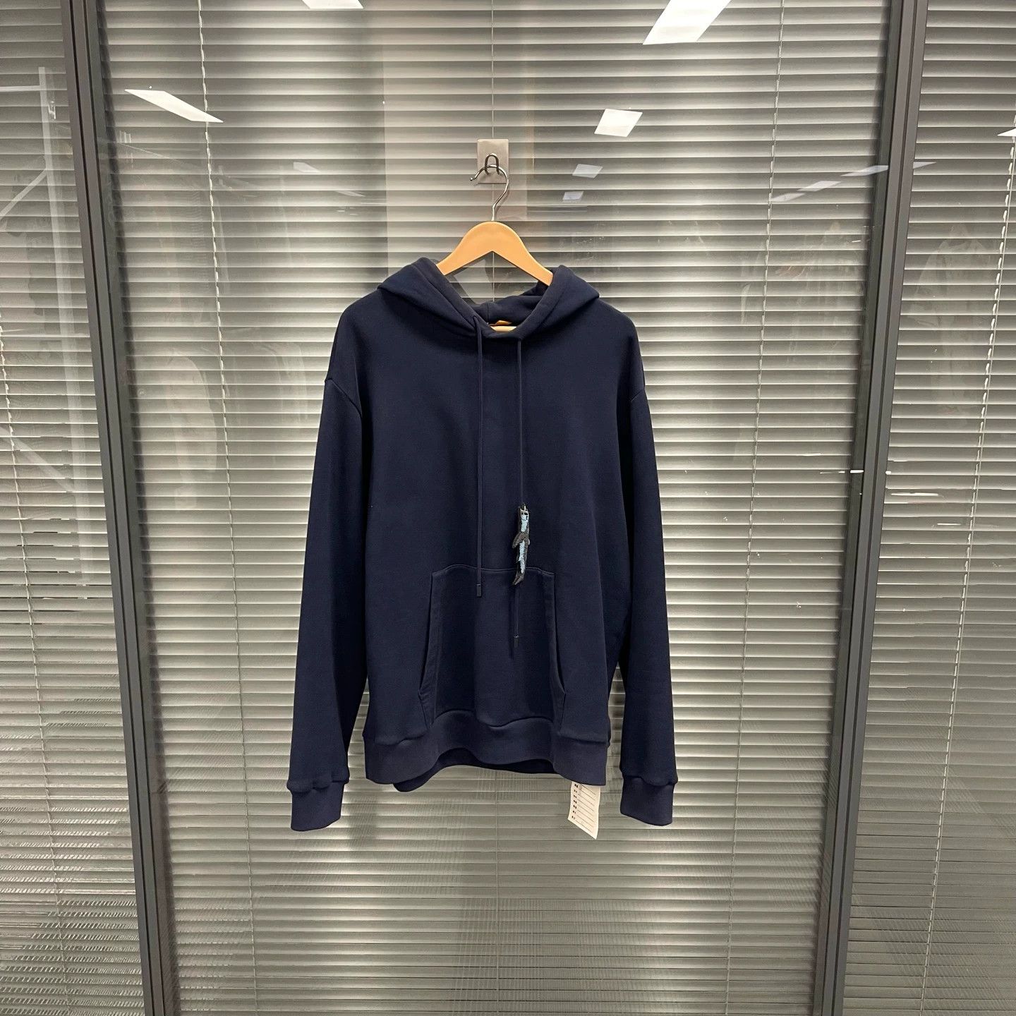 Louis Vuitton Louis Vuitton Shark Beaded Hoodie XL Size US XL / EU 56 / 4 - 1 Thumbnail