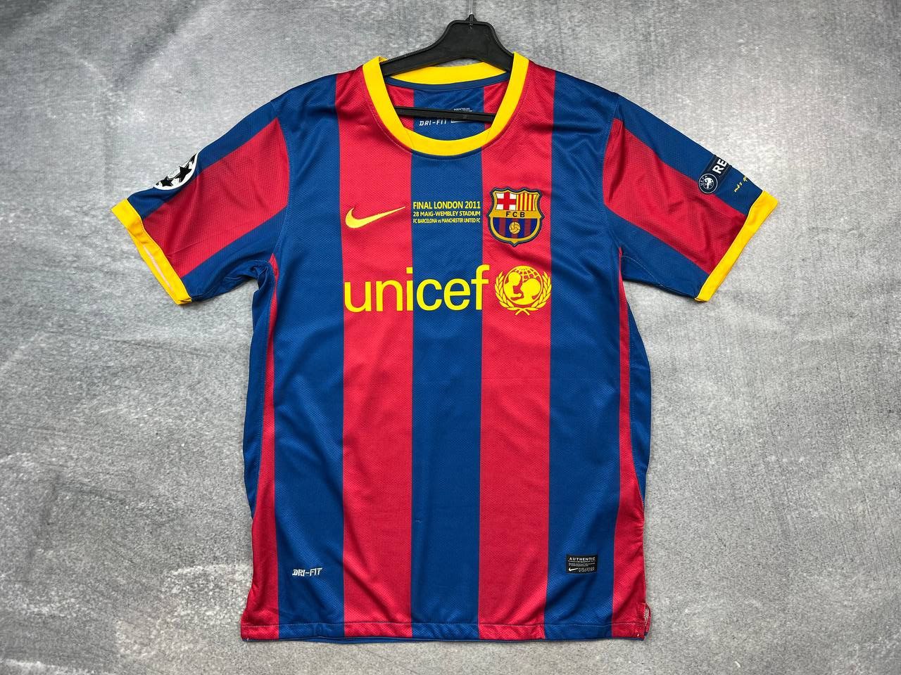 Nike Nike F.C Barcelona #11 Neymar JR Size US M / EU 48-50 / 2 - 1 Thumbnail