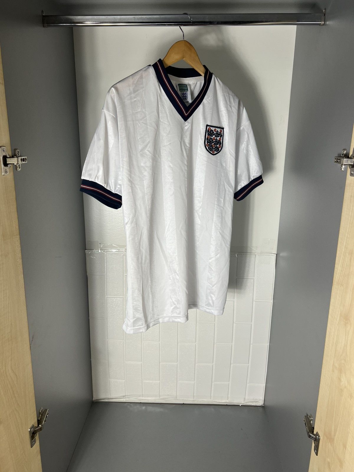 Vintage VERY RARE ENGLAND RETRO SOCCER JERSEY MANCHESTER BLOKE 90s Size US L / EU 52-54 / 3 - 3 Thumbnail