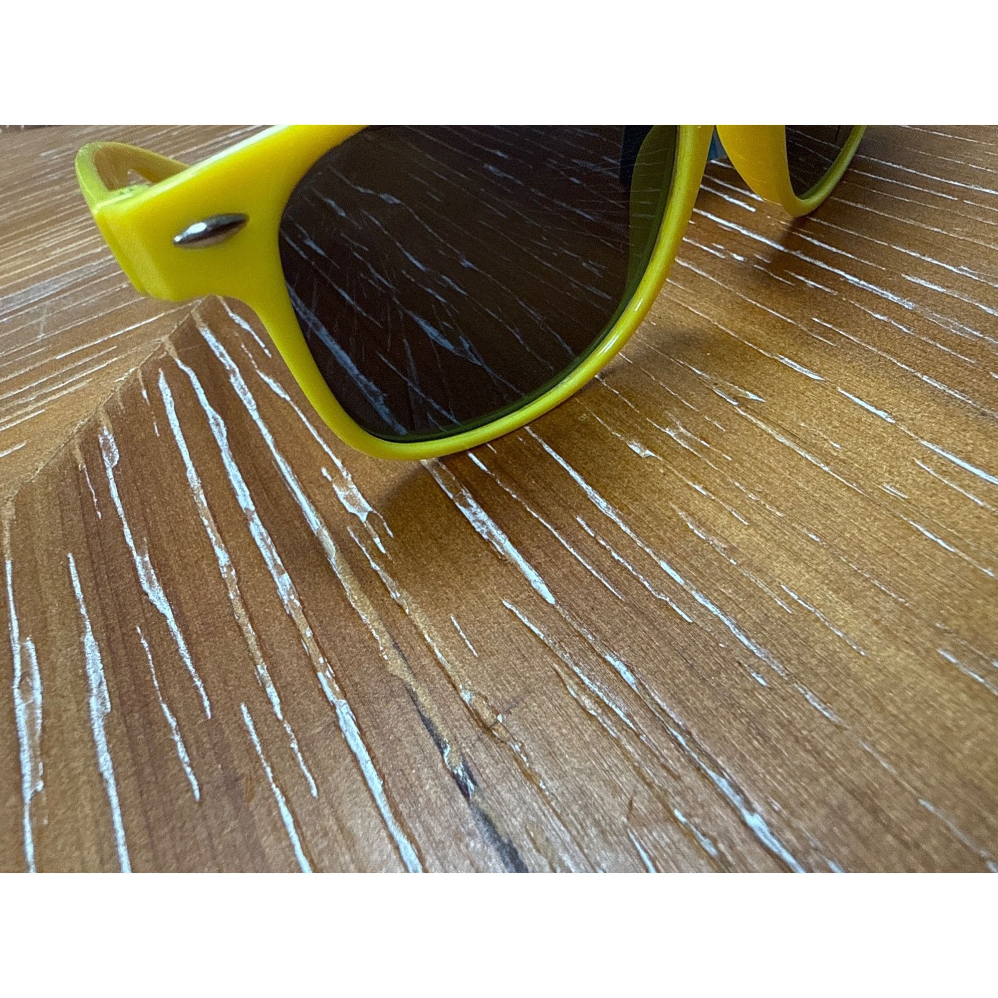 Other Yellow Wayfarer-Style Sunglasses With UV400 Protection Light Size ONE SIZE - 2 Thumbnail