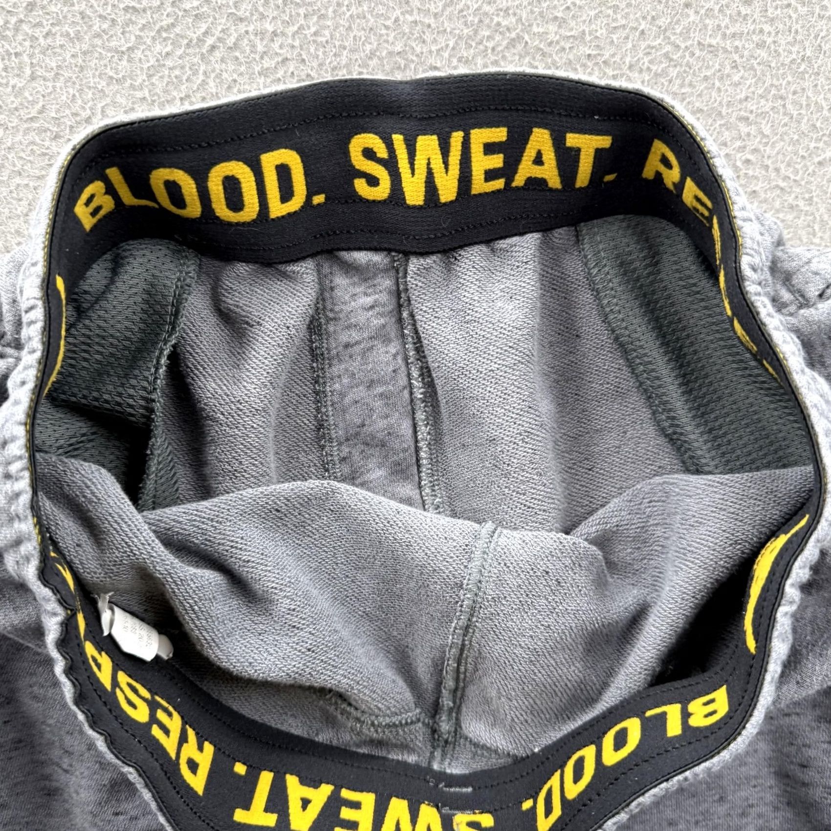 Under Armour Under Armour Shorts Mens Medium Gray Fleece Sweat Project Rock 9 Inseam Athletic Size US 31 - 7 Thumbnail