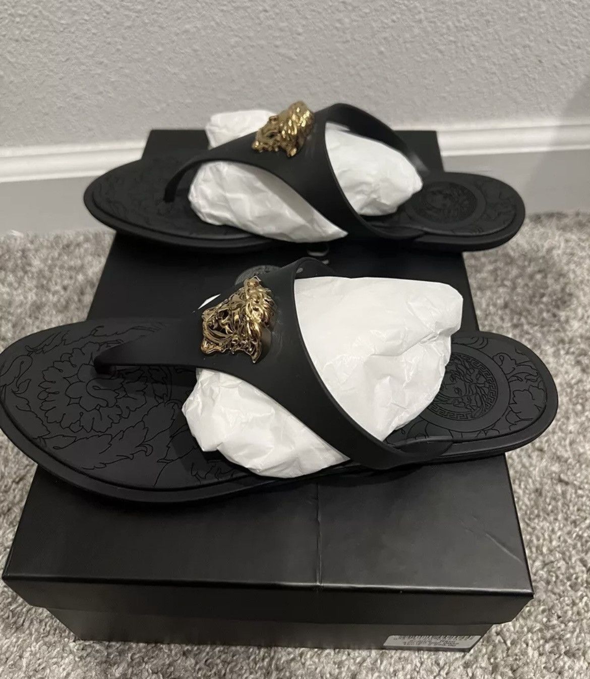 Versace Brand new Women’s Versace slippers Size US 6 / IT 36 - 2 Thumbnail