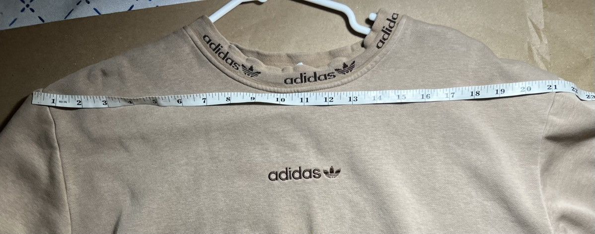 Adidas Adidas Original; Brown Crewneck Size US M / EU 48-50 / 2 - 5 Thumbnail