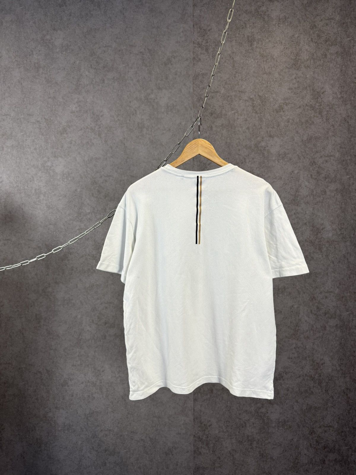 Designer × Hugo Boss Hugo Boss designer big center logo tee Size US M / EU 48-50 / 2 - 5 Thumbnail