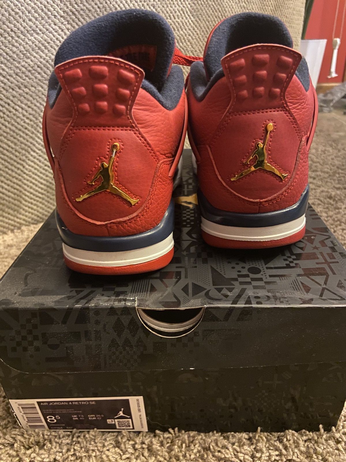 Jordan Brand Jordan 4 SE FIBA Size US 8.5 / EU 41-42 - 3 Thumbnail