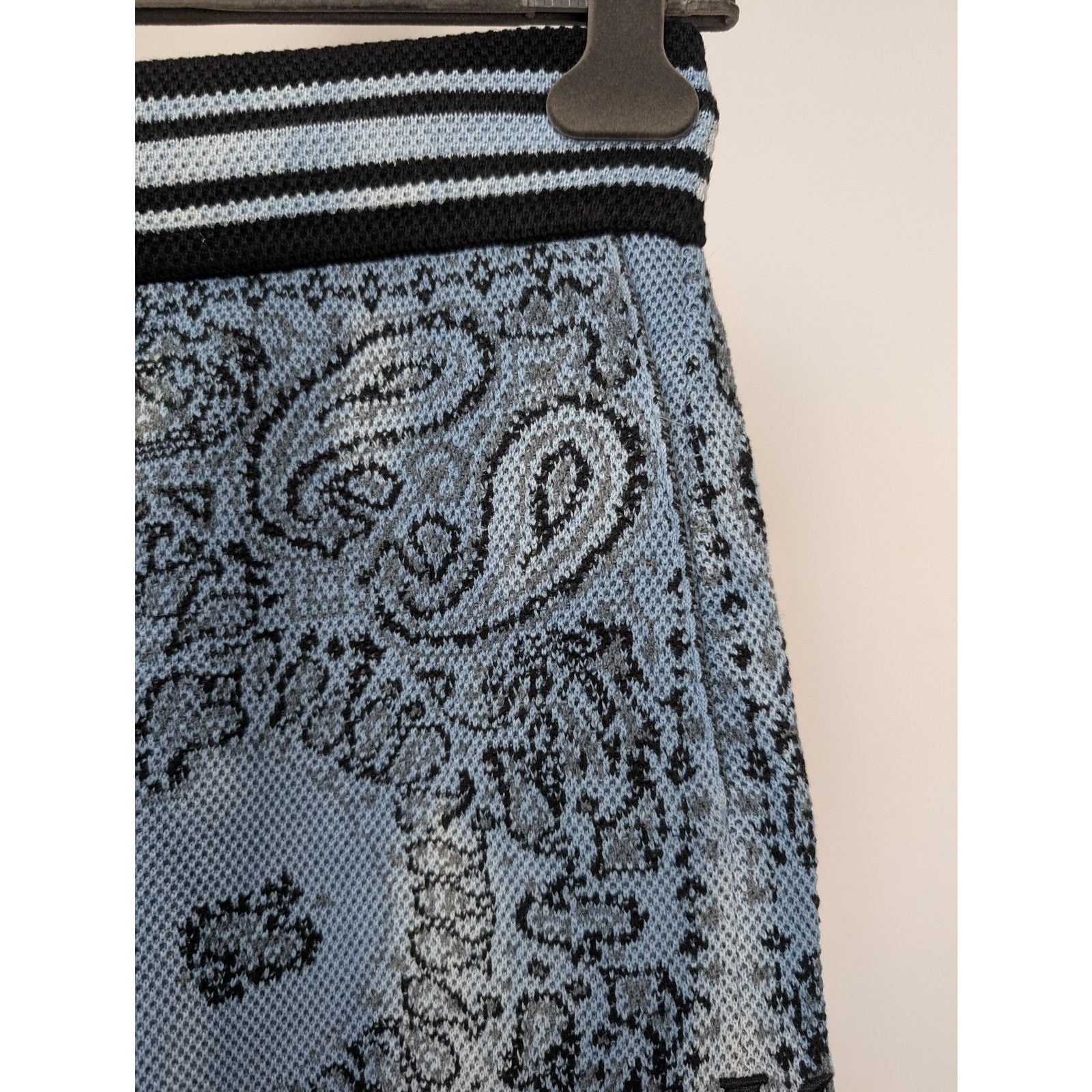 Amiri o1rshd1 Bandana Basketball Short in Blue Size US 36 / EU 52 - 6 Thumbnail