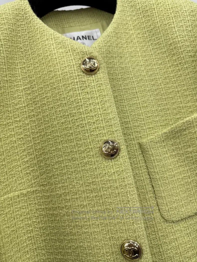 Chanel Chanel Green avocado jacket Size XS / US 0-2 / IT 36-38 - 2 Thumbnail