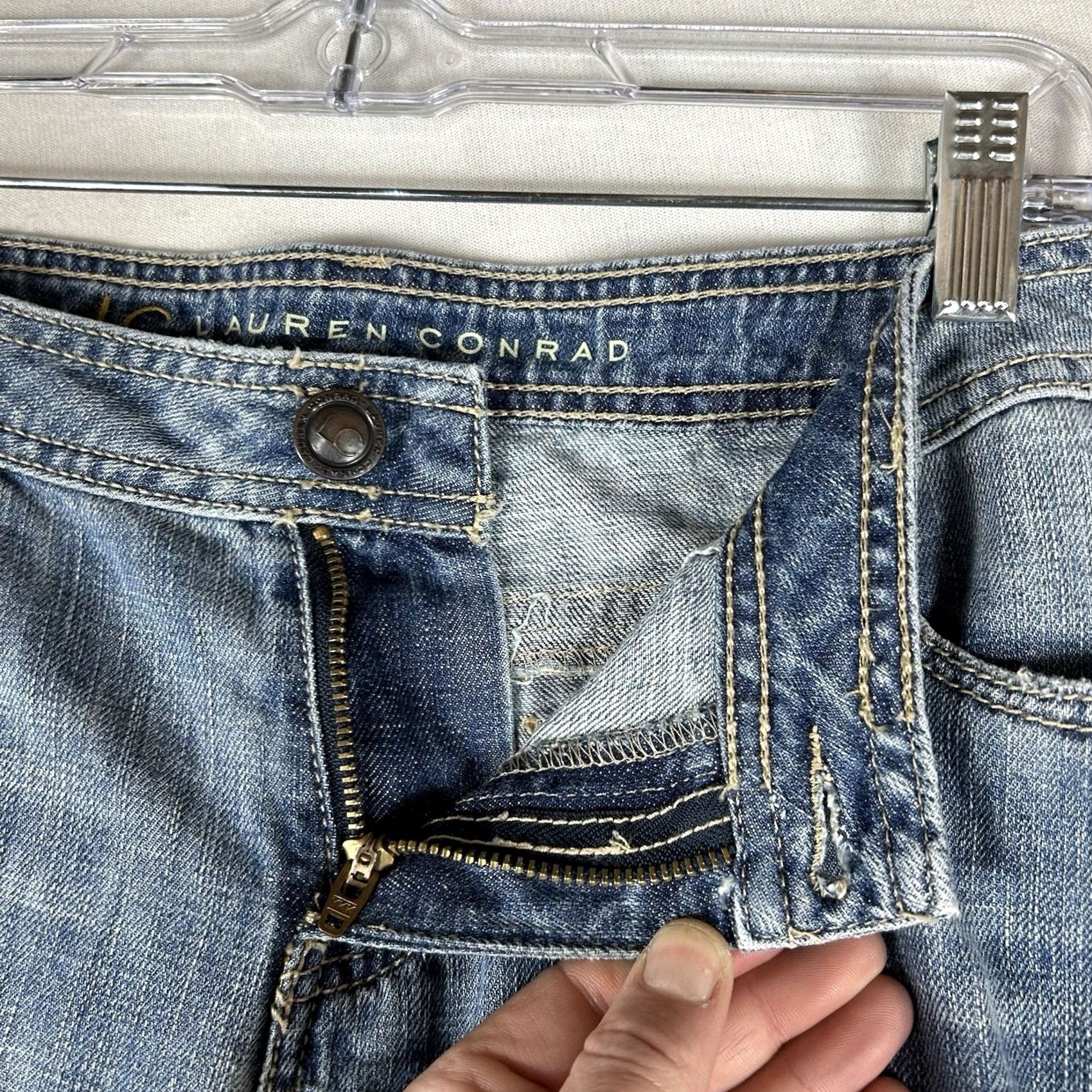 Vintage LC Lauren Conrad Jeans Womens 14 Plus Straight Leg Denim Blue Medium Wash 5-Pocket Zipper Button Casual Jeans Womens Size 30" / US 8 / IT 44 - 4 Thumbnail