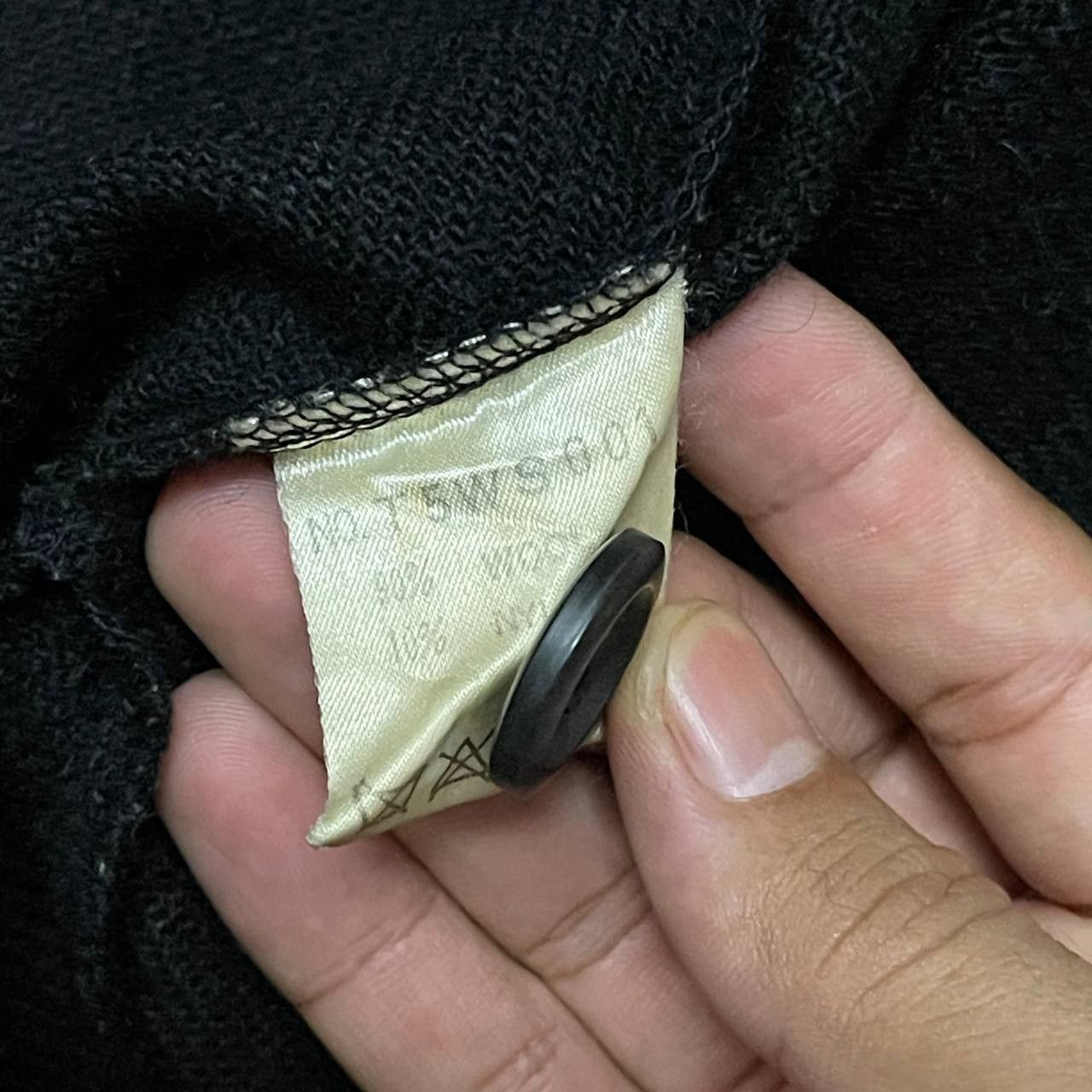 Japanese Brand Vintage Aeichi Unexceptionable Wool Knit Button up Size US L / EU 52-54 / 3 - 7 Thumbnail