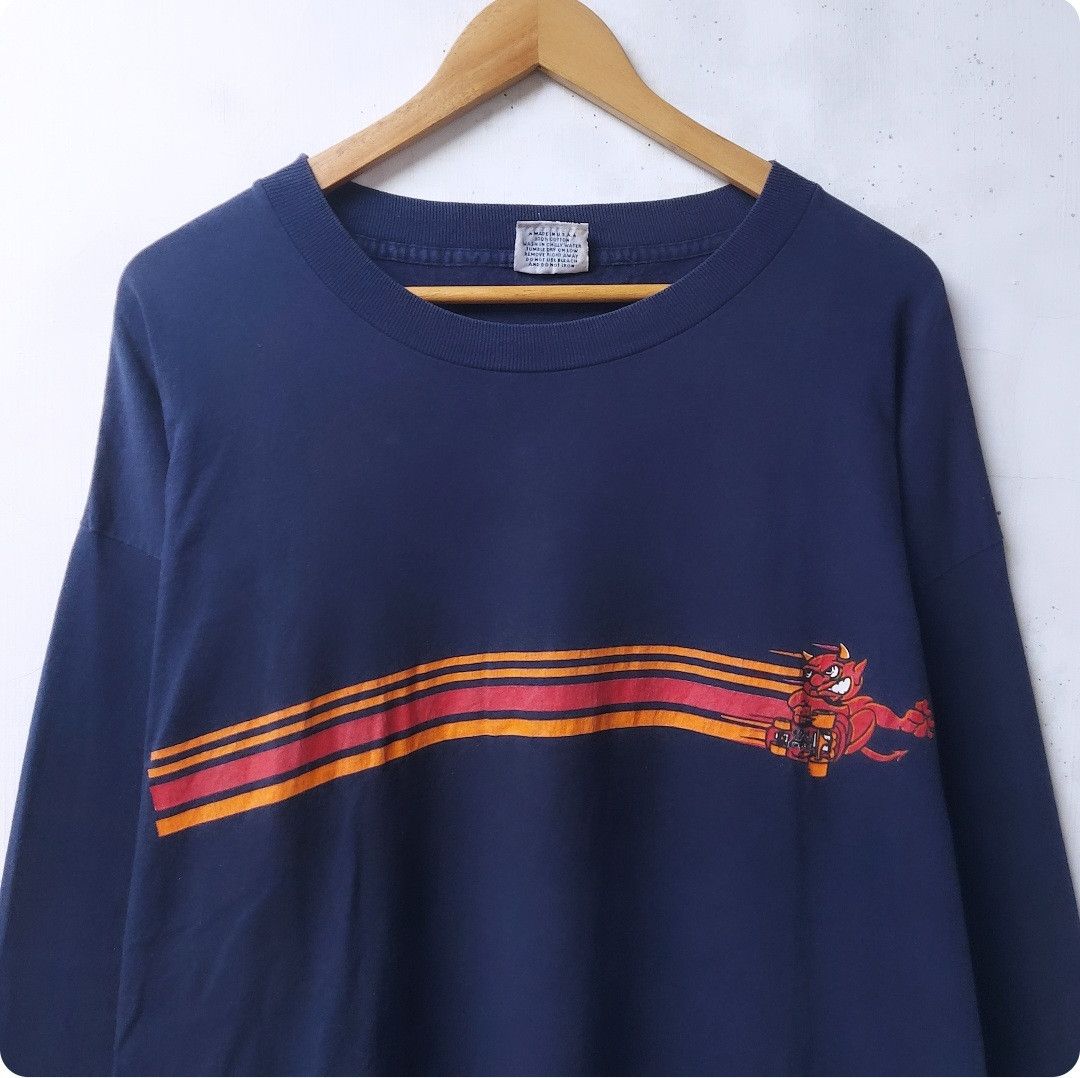 Vintage Vtg 90s 26 RED Skateboards Long Sleeve Tshirt Size US XL / EU 56 / 4 - 3 Thumbnail