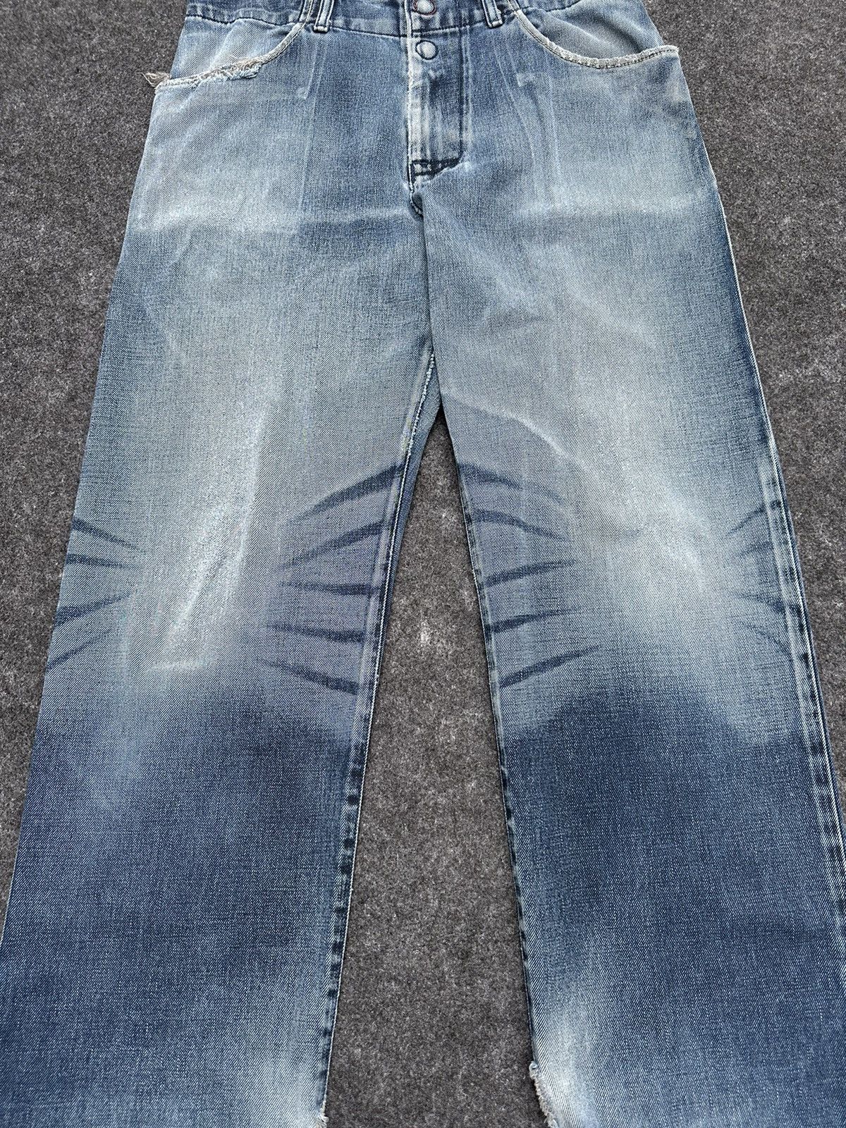 Levi's Vintage Levis 702 Baggy Destroyed Denim 34x32 D59 Size US 34 / EU 50 - 2 Thumbnail