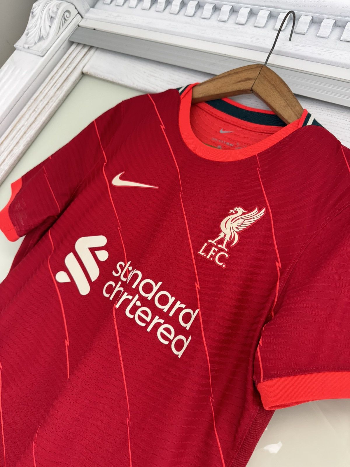 Nike Liverpool 2021-2022 Home Dri-Fit ADV Soccer Jersey Kit Shirt Size US M / EU 48-50 / 2 - 6 Thumbnail
