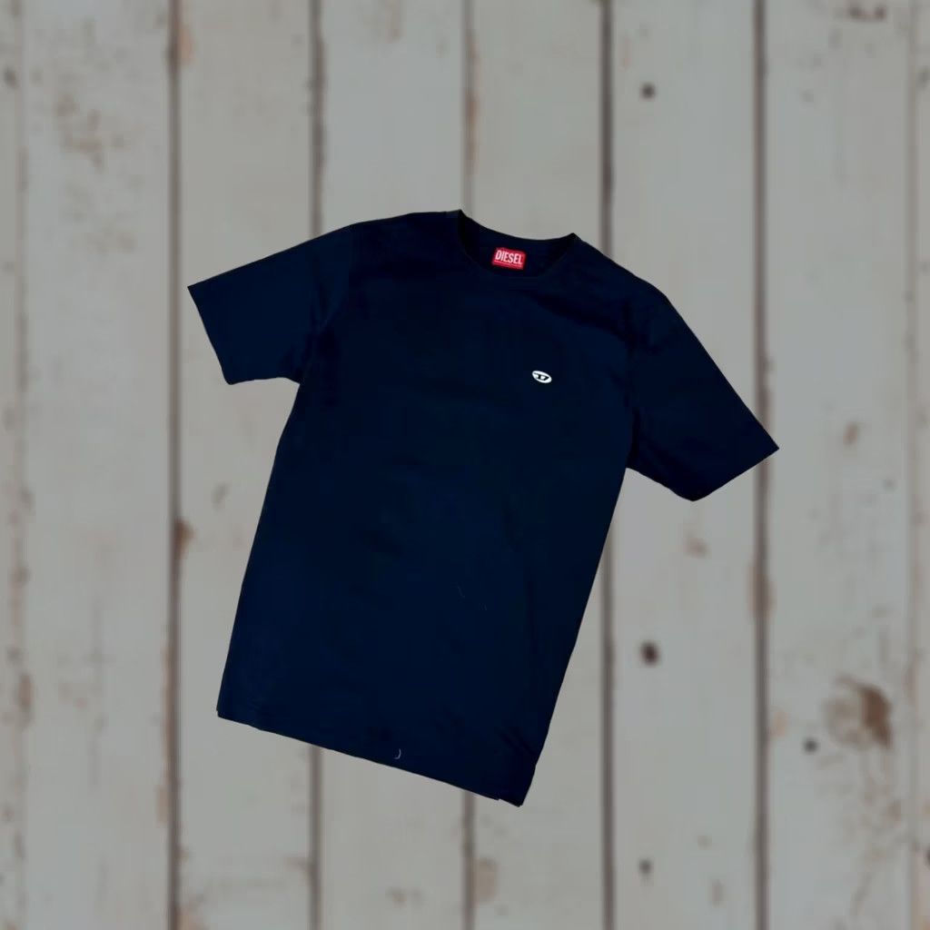 Diesel Diesel Men T-Shirt L Blue Cotton Logo Crew Neck Short Sleeve Regular Size L Adults Men 2020s Summer 90s Designer Size US L / EU 52-54 / 3 - 1 Thumbnail