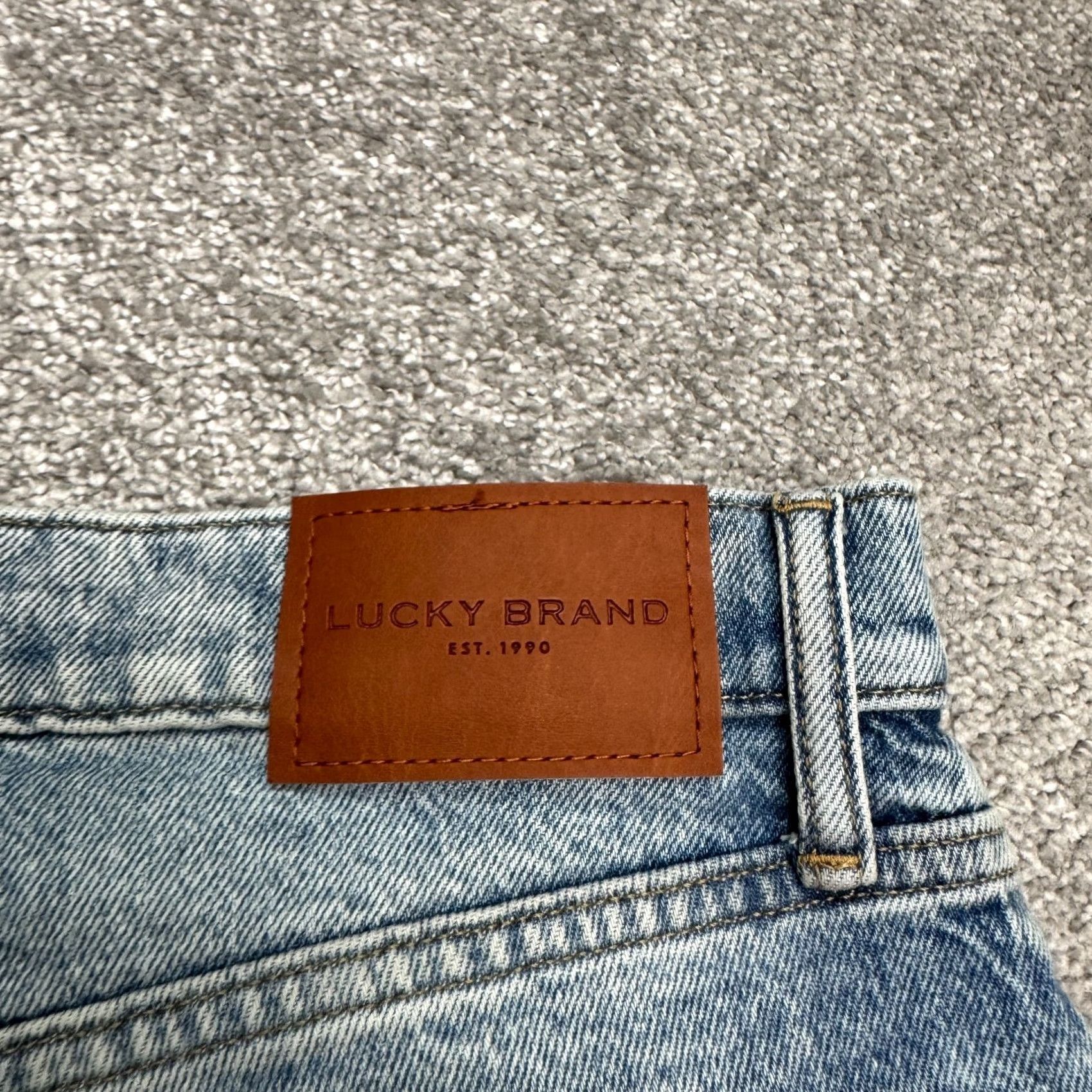 Lucky Brand Lucky Brand Drew Mom High Rise Taper Distressed Button Fly Denim Jeans Womens 10 Blue 90s City Classic Streetwear Mens Size 32" / US 10 / IT 46 - 7 Thumbnail