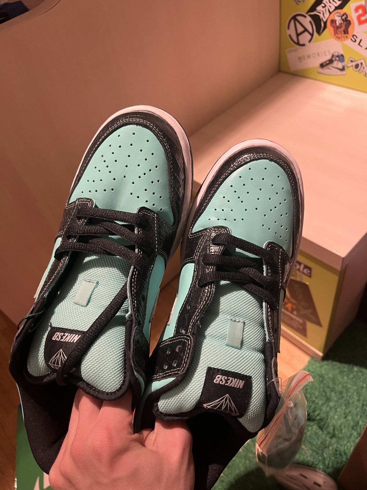 Diamond Supply Co. × Nike Nike SB Dunk Tiffany Size US 10.5 / EU 43-44 - 4 Thumbnail