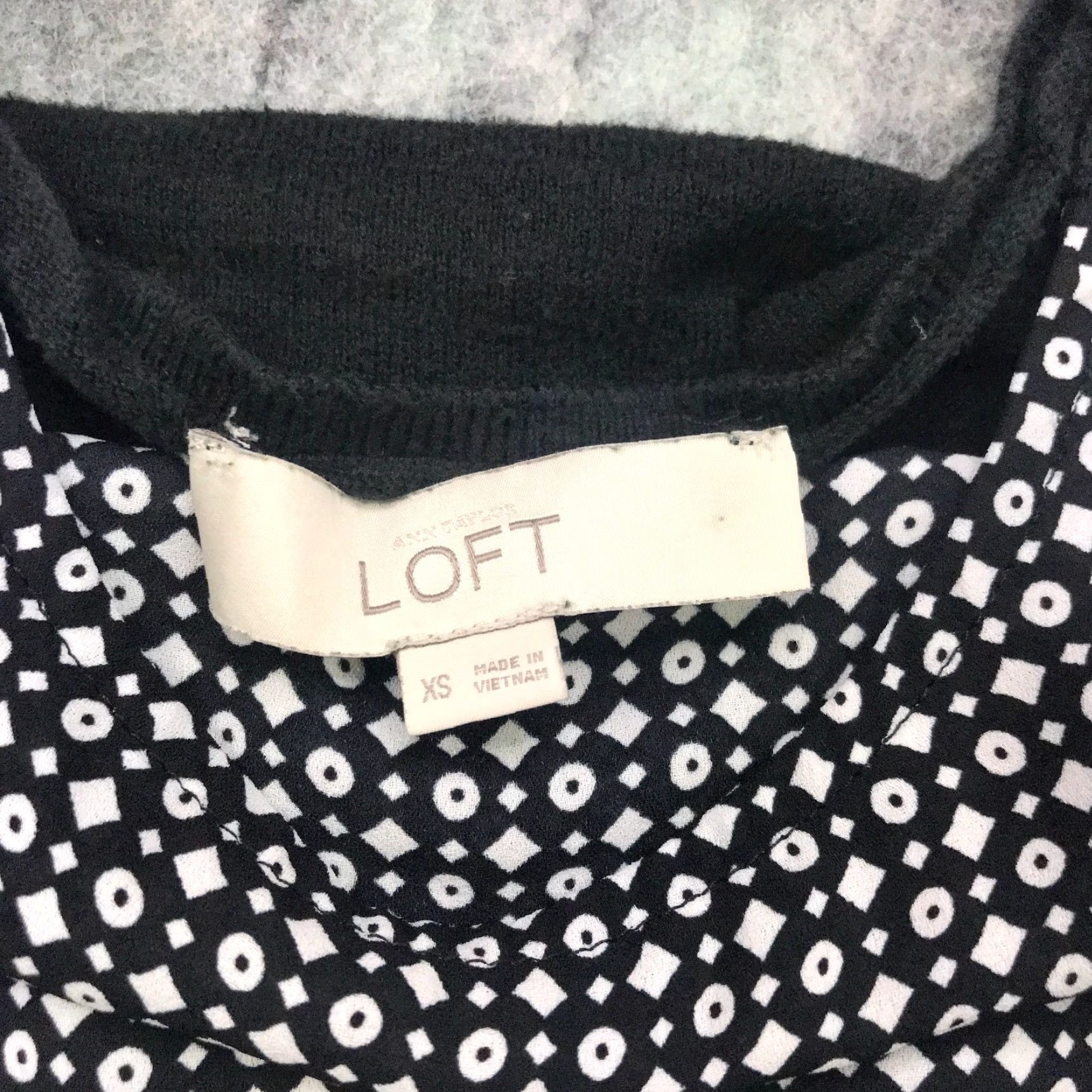 Ann Taylor VINTAGE Ann Taylor Loft Womens Shirt Top XS Black & White Sleeveless Blouse Size XS / US 0-2 / IT 36-38 - 4 Thumbnail